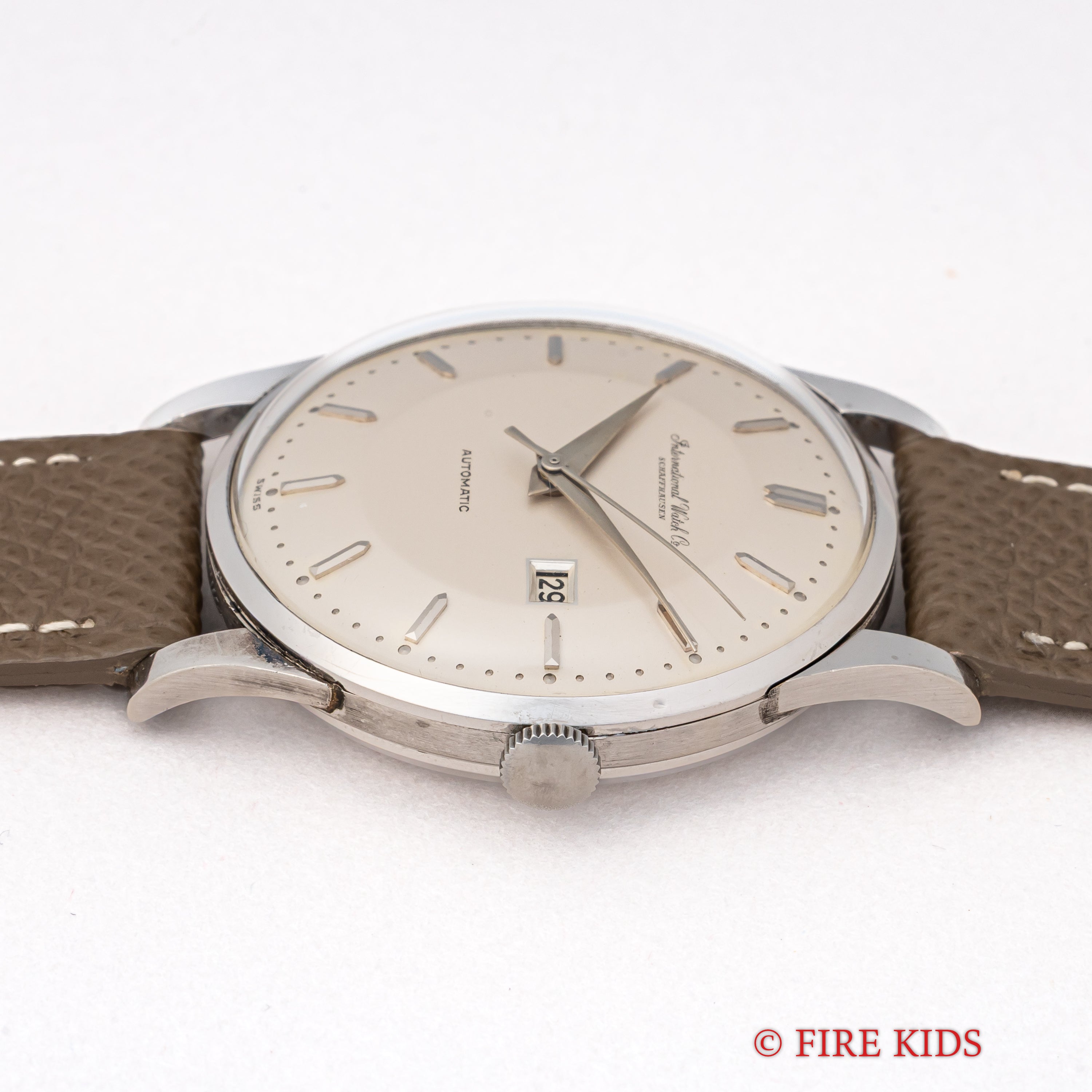 IWC プラチナラウンドケース 1960年製/昭和35年製 寄り目 Cal.8531 砲弾インデックス Ref.140263