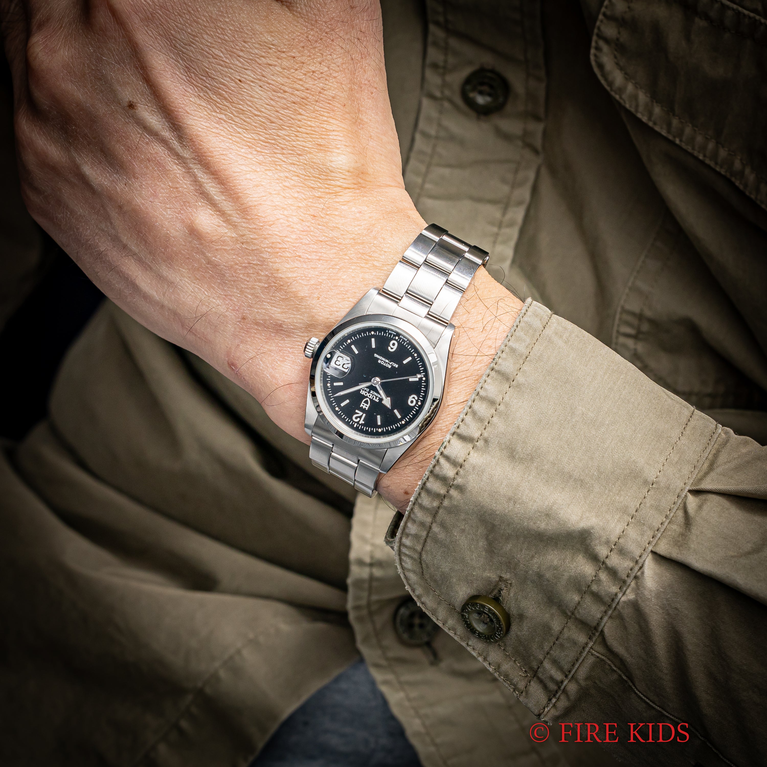 チューダー プリンスデイト 1998年製 ブラックアラビアダイヤル 王冠リューズ 純正ステンレスブレス 箱、ギャラ付き