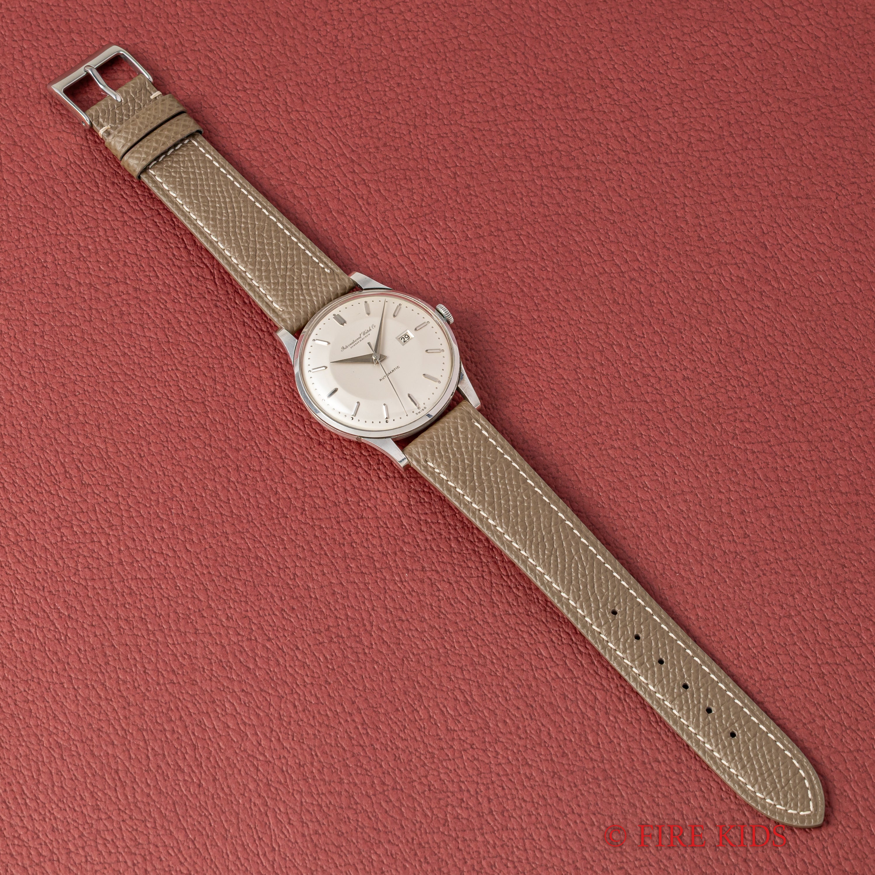 IWC プラチナラウンドケース 1960年製/昭和35年製 寄り目 Cal.8531 砲弾インデックス Ref.140263