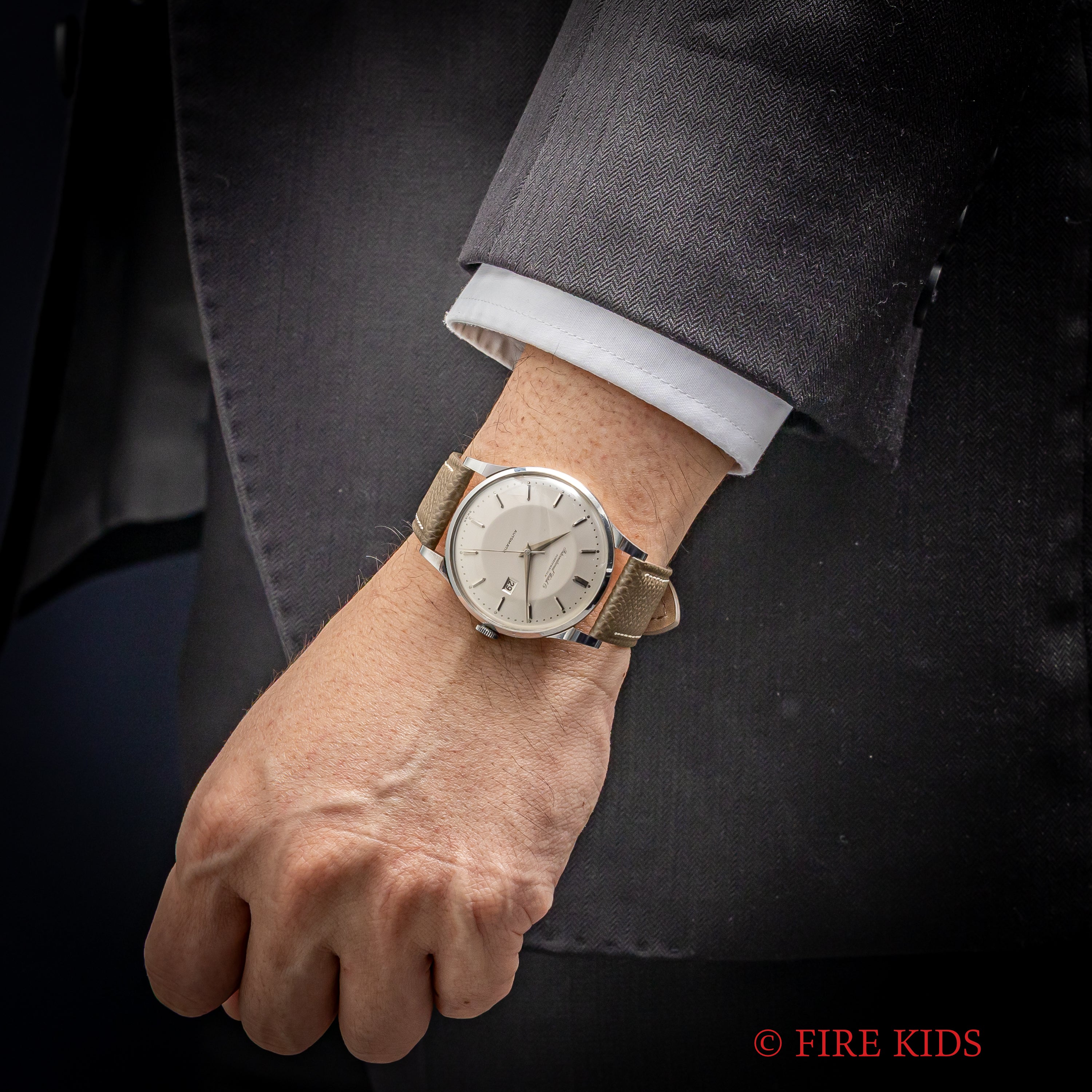 IWC プラチナラウンドケース 1960年製/昭和35年製 寄り目 Cal.8531 砲弾インデックス Ref.140263