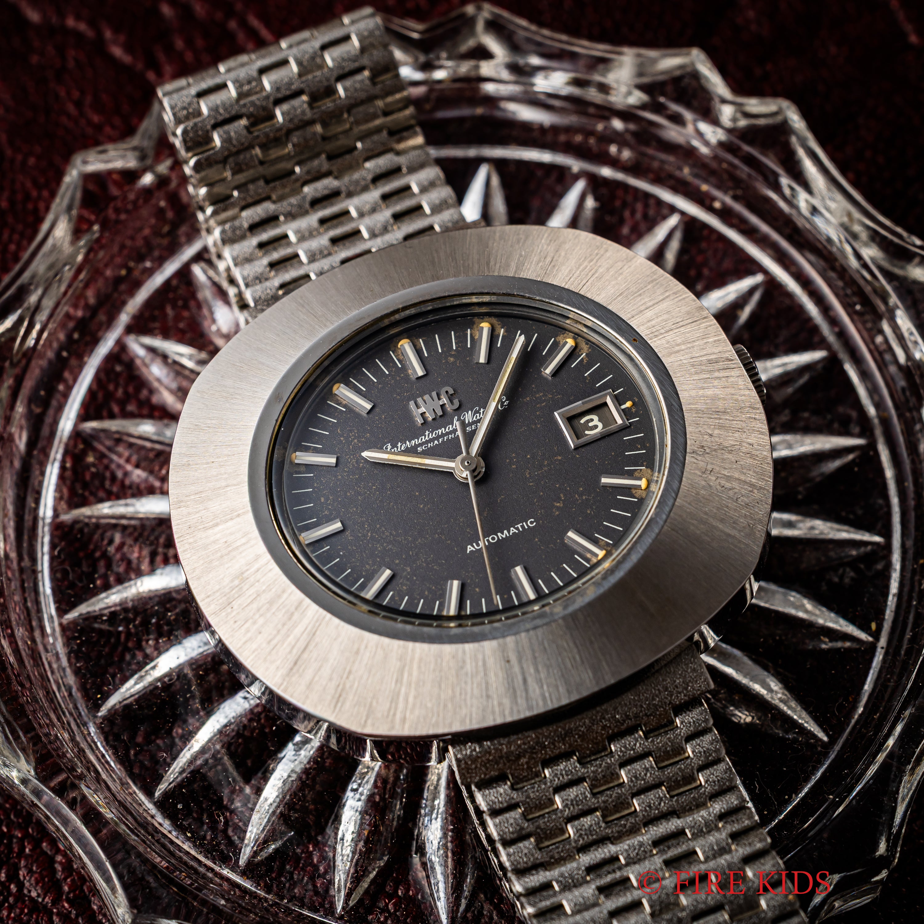 IWC オーバルケース グレーダイヤル 1972年製 Cal.8541B 純正ブレス 箱、タグ付き