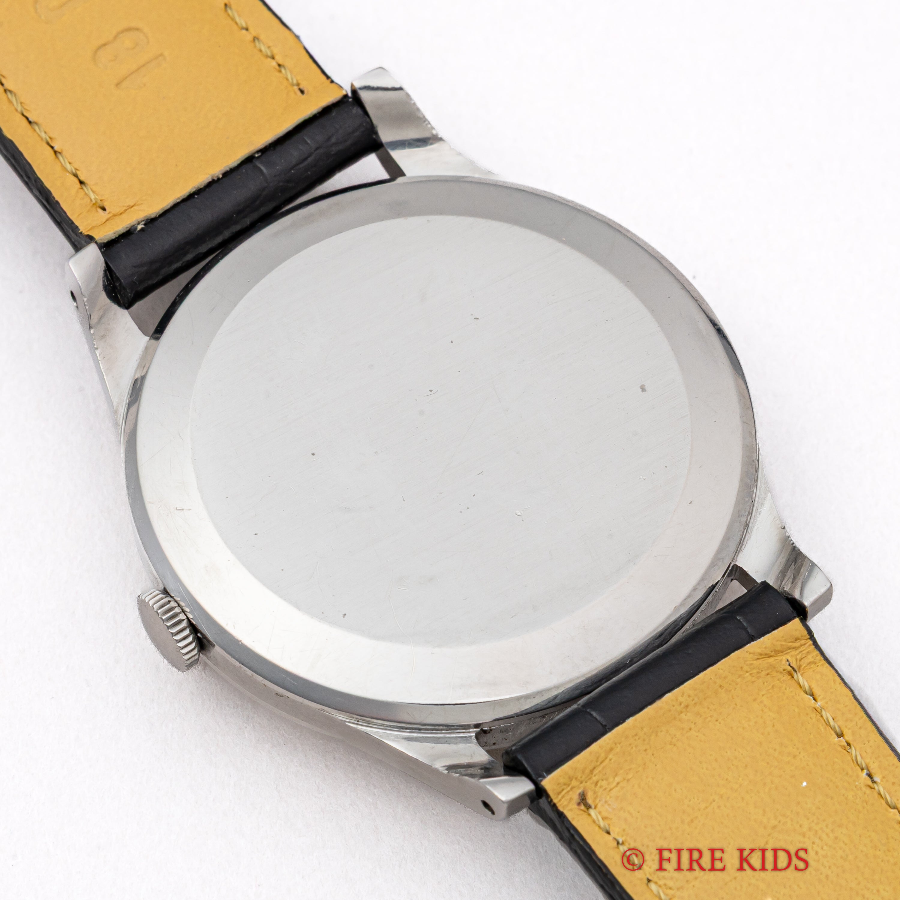 IWC ラウンドケース 1962年製 手巻き Cal.89 砲弾インデックス