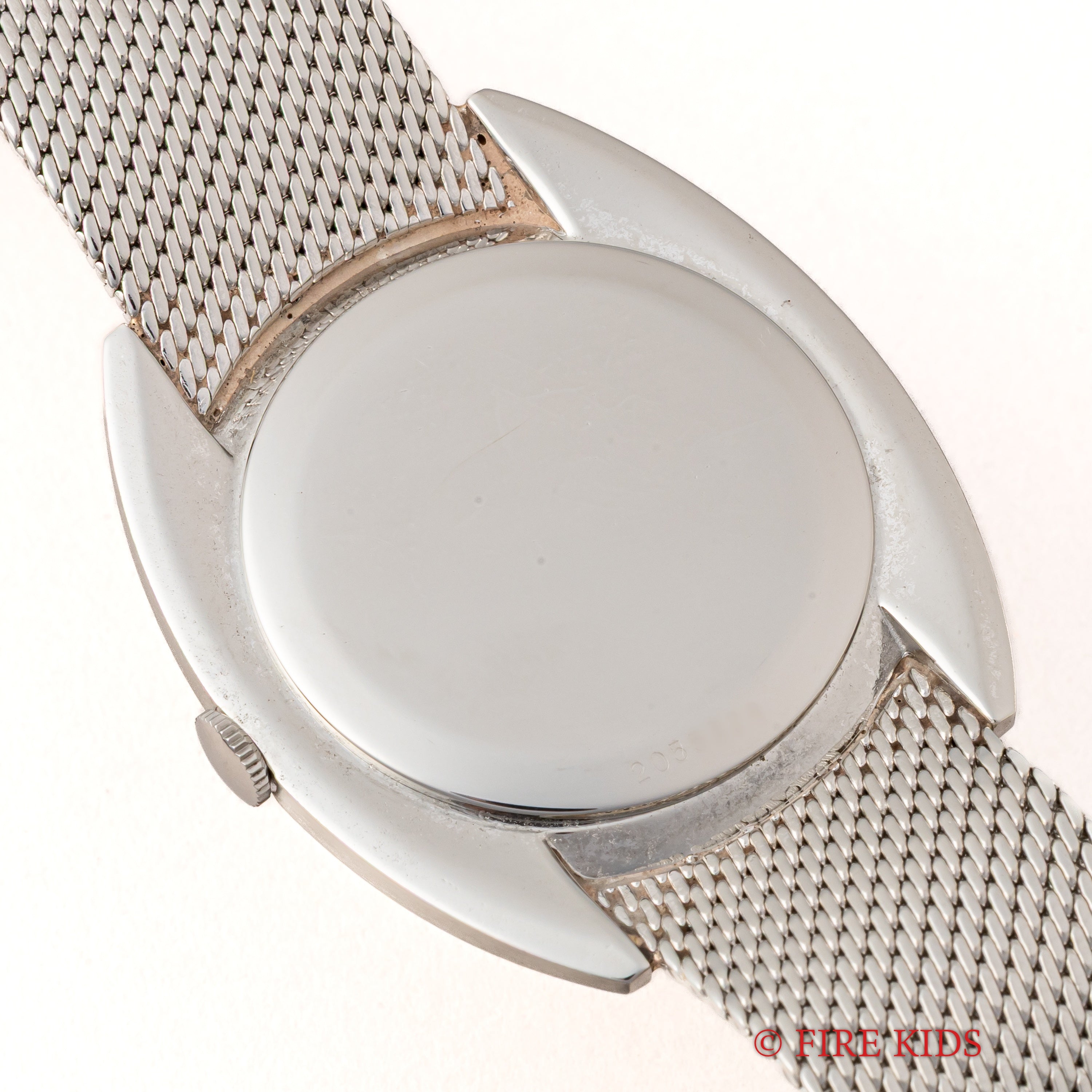 IWC トノーケース 1972年製 手巻き Cal.403 純正メッシュブレス付き ノンデイト