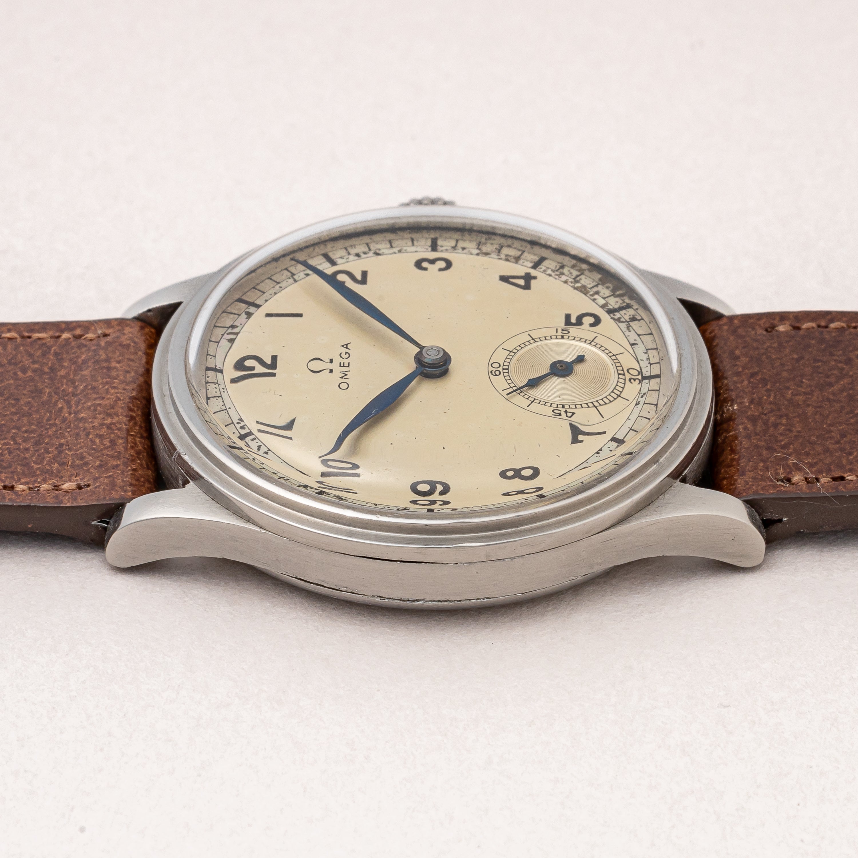 オメガ スモールセコンド 1939年製 手巻き Cal.26.5SOBT2