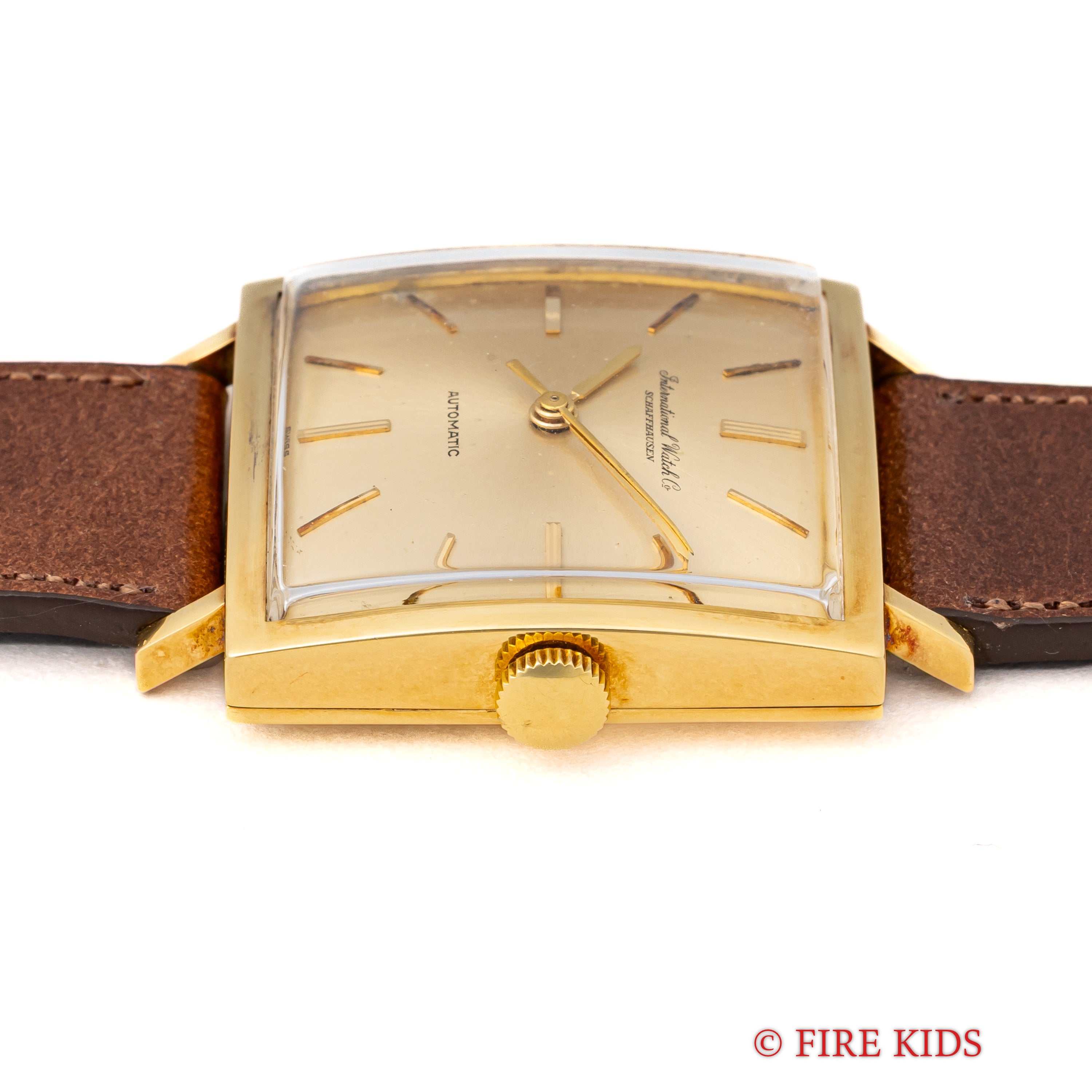 IWC スクエアケース 18金無垢 1970年製 Ref.R1160A オートマチック Cal.854B