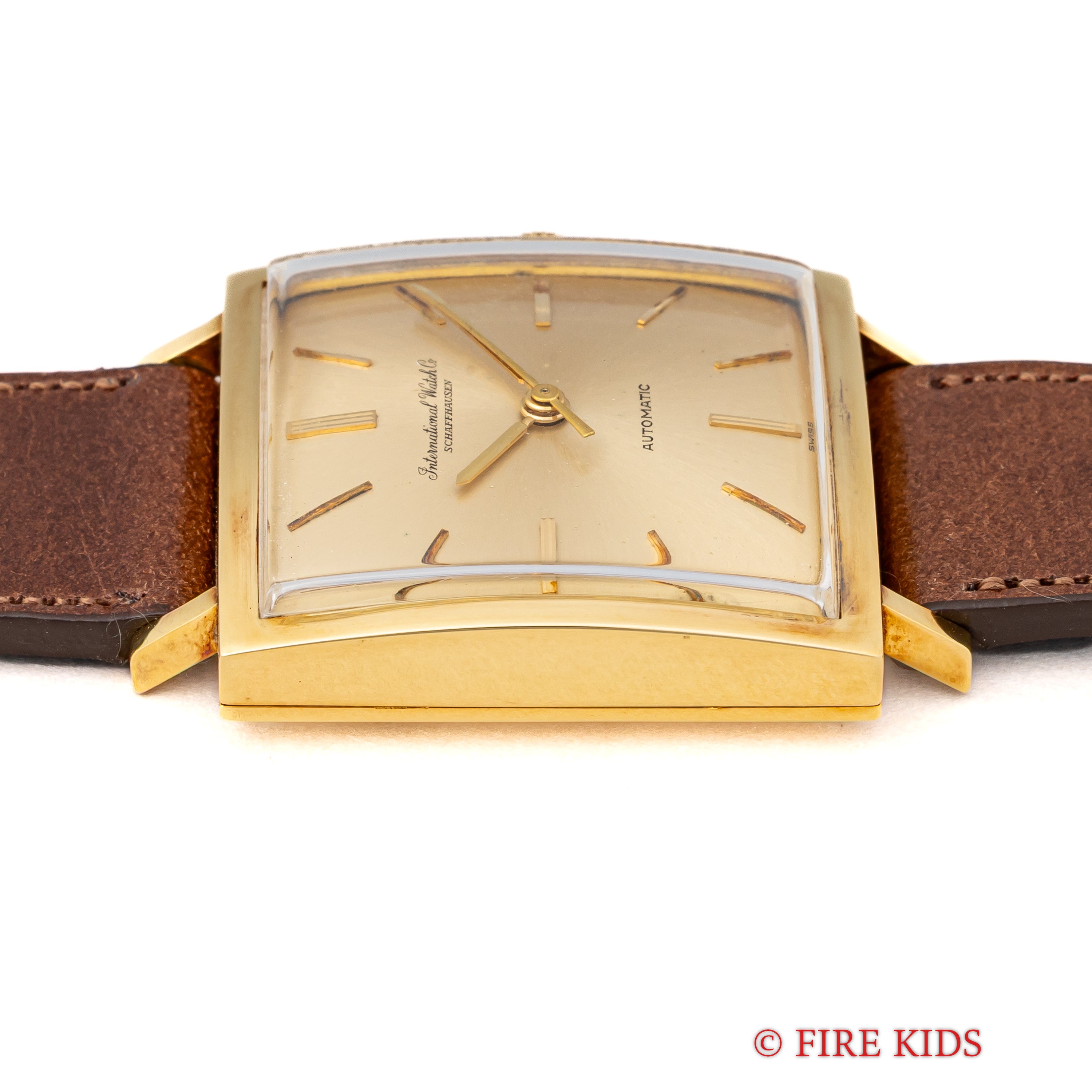 IWC スクエアケース 18金無垢 1970年製 Ref.R1160A オートマチック Cal.854B