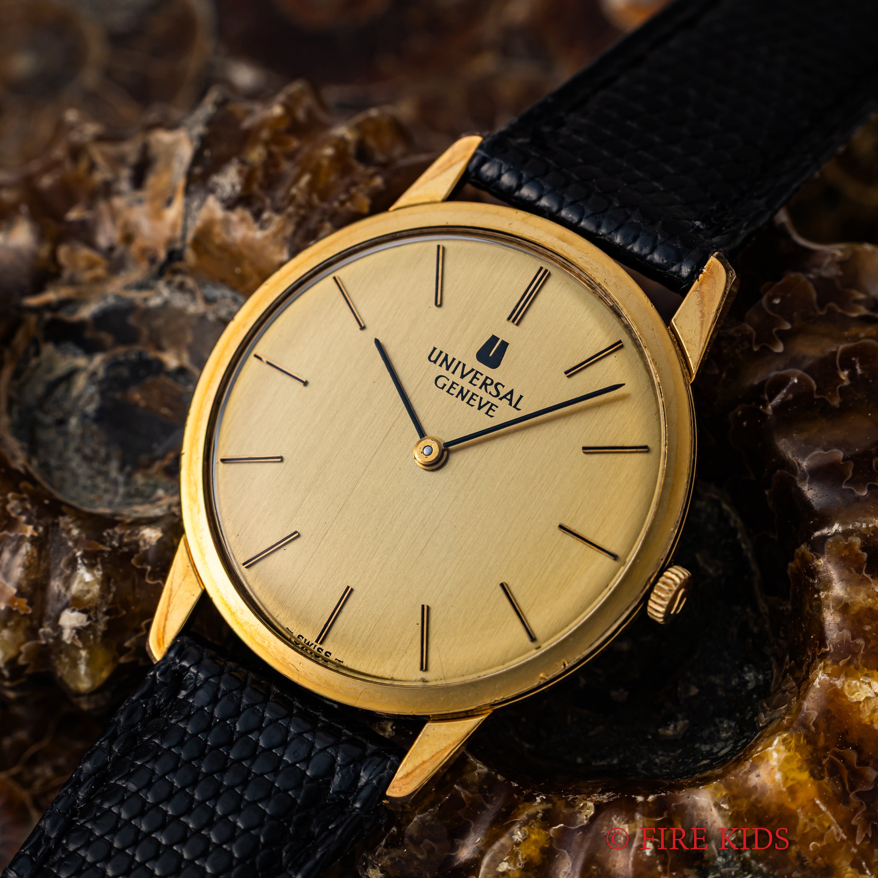 ユニバーサル・ジュネーブ シャンパンダイヤル 手巻き 1970年代製 金張り Ref.542101 Cal.1-42