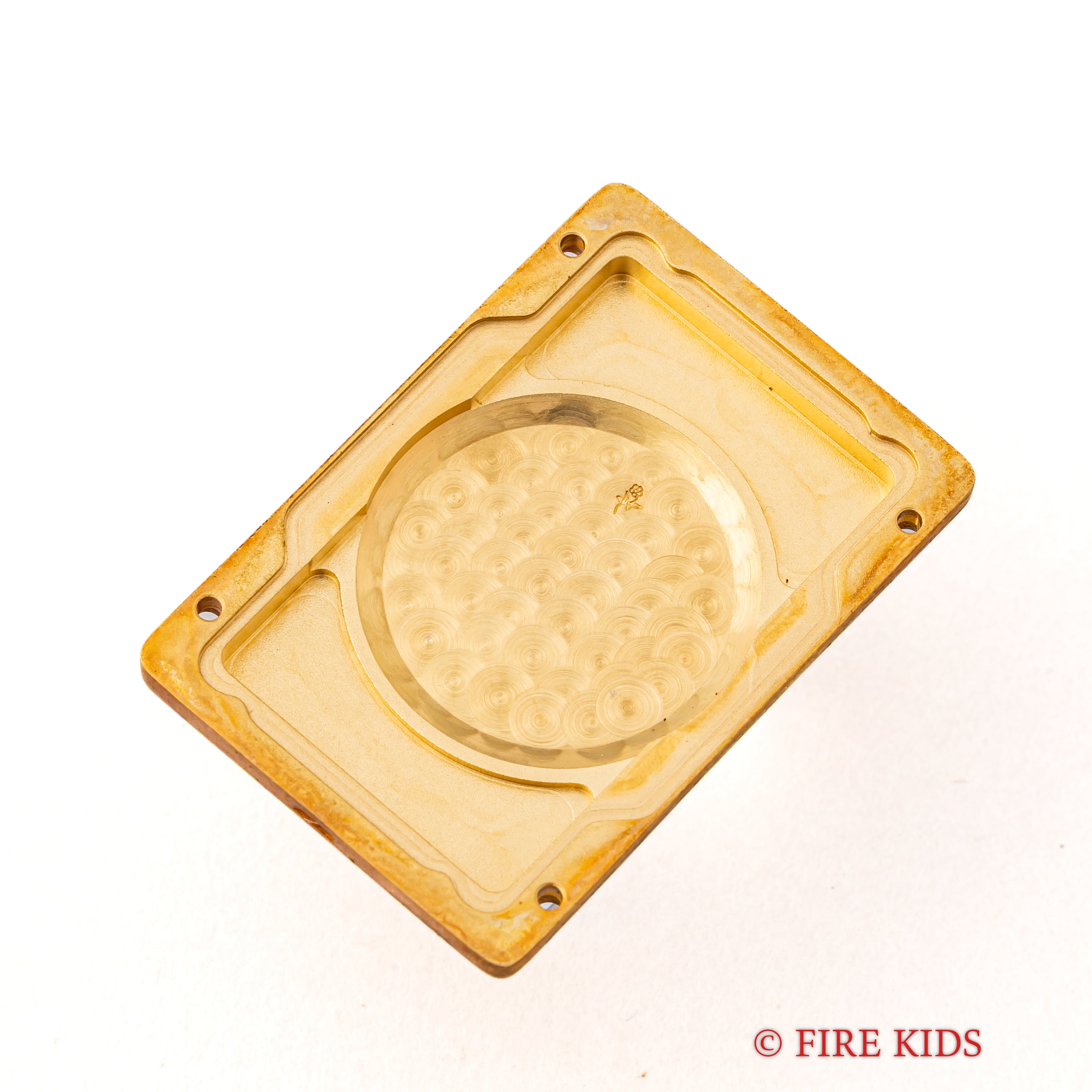 カルティエ 18金無垢タンク アメリカン MMサイズ 2002年発行ギャラ 自動巻 純正金無垢尾錠付 箱付き