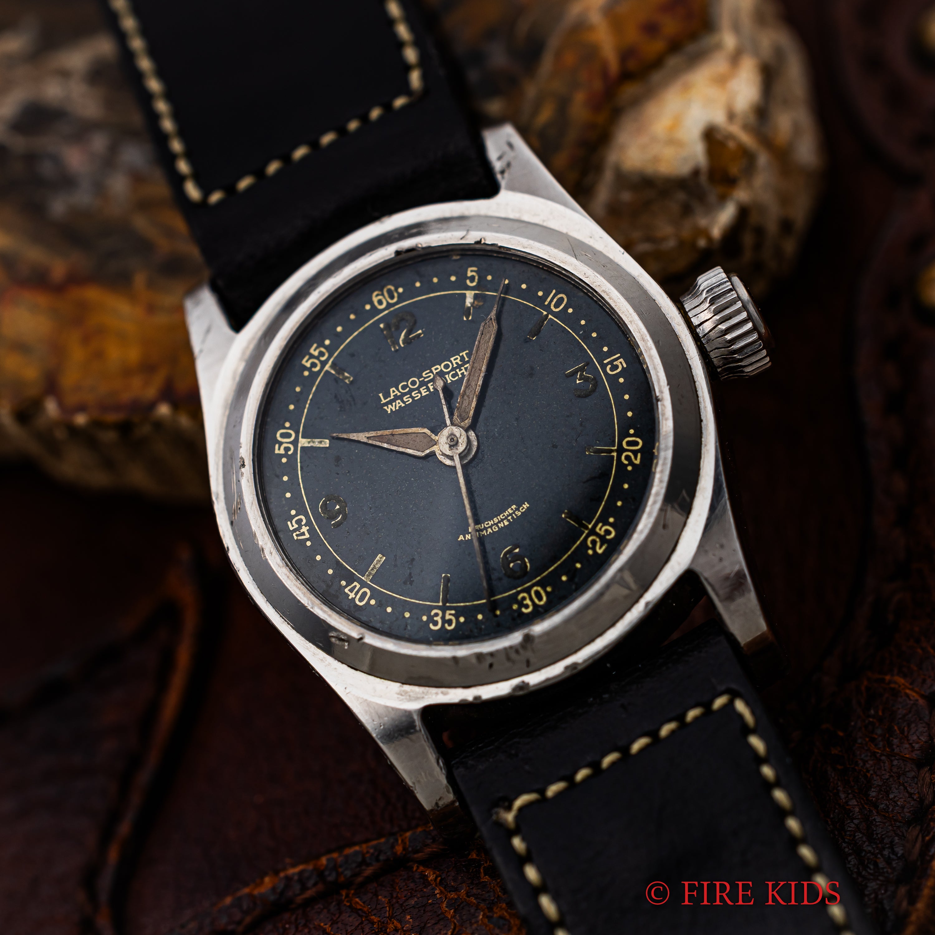 ラコ スポーツ 1930年代後半製 ドイツ時計 手巻き インナーケース ブラック