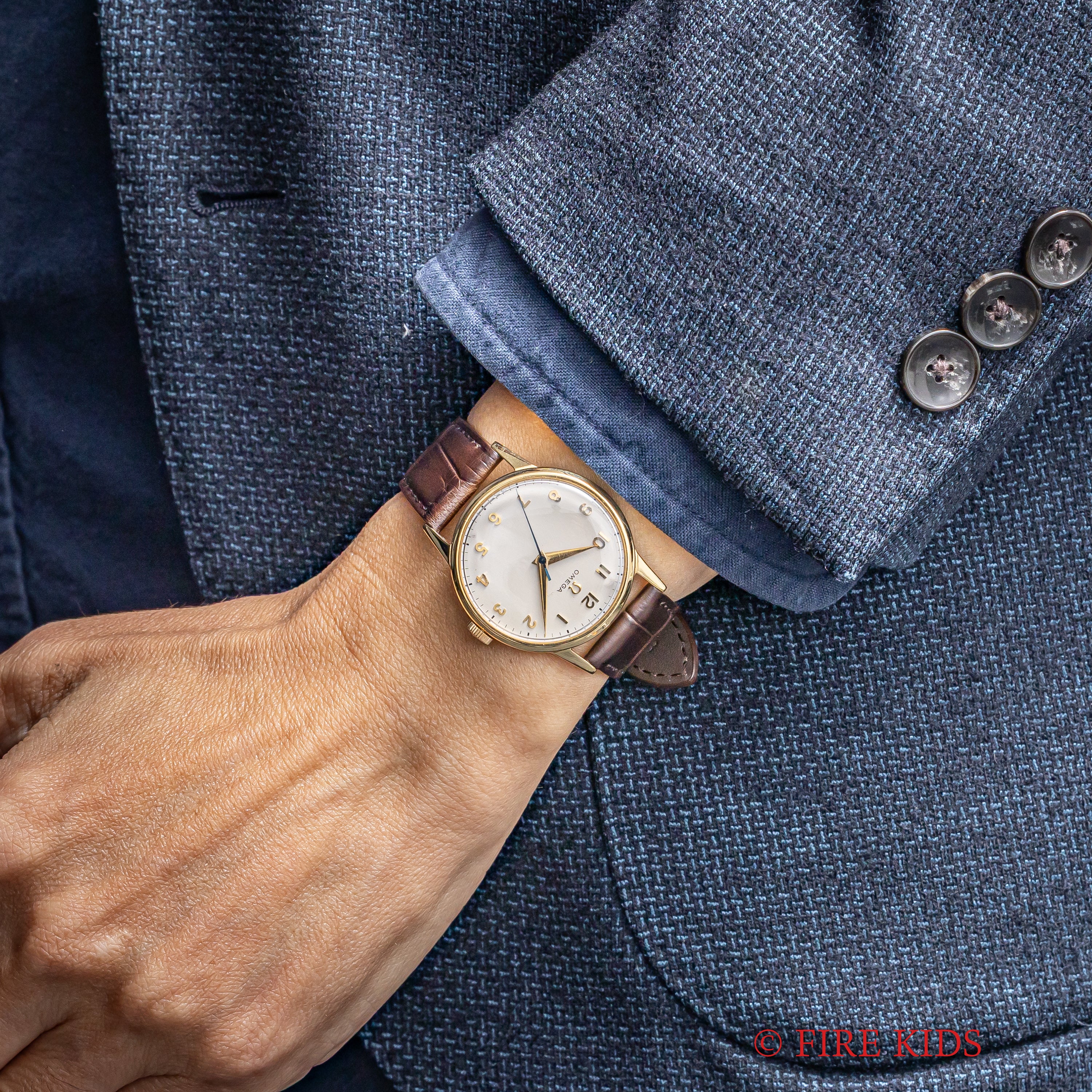 オメガ 30mmキャリバー 1961年製 全アラビア Cal.285 USケース 18金イエローゴールド