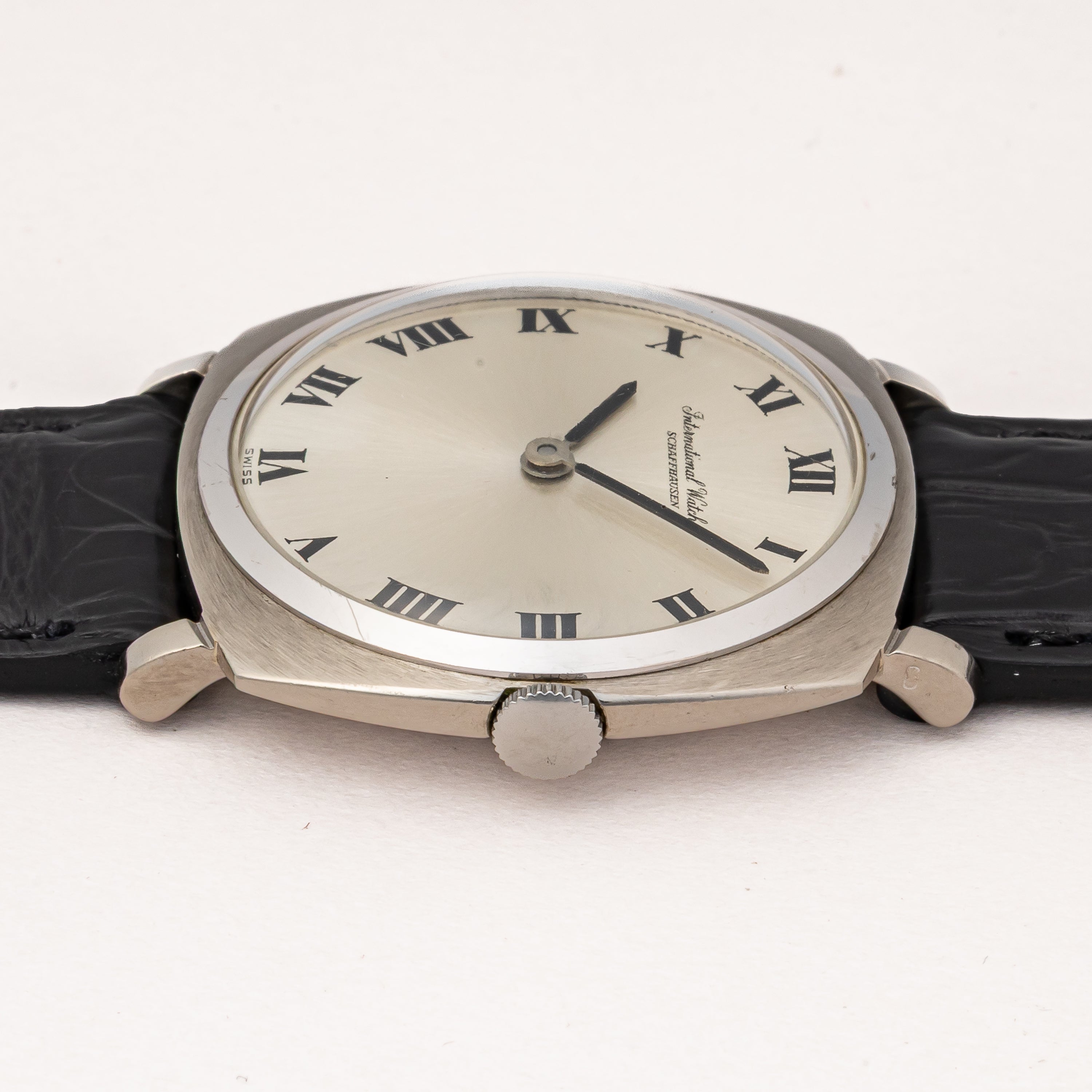 IWC 18金無垢ホワイトゴールドクッションケース 1973年製 ローマンダイヤル 箱・純正尾錠付き 手巻き Cal.423