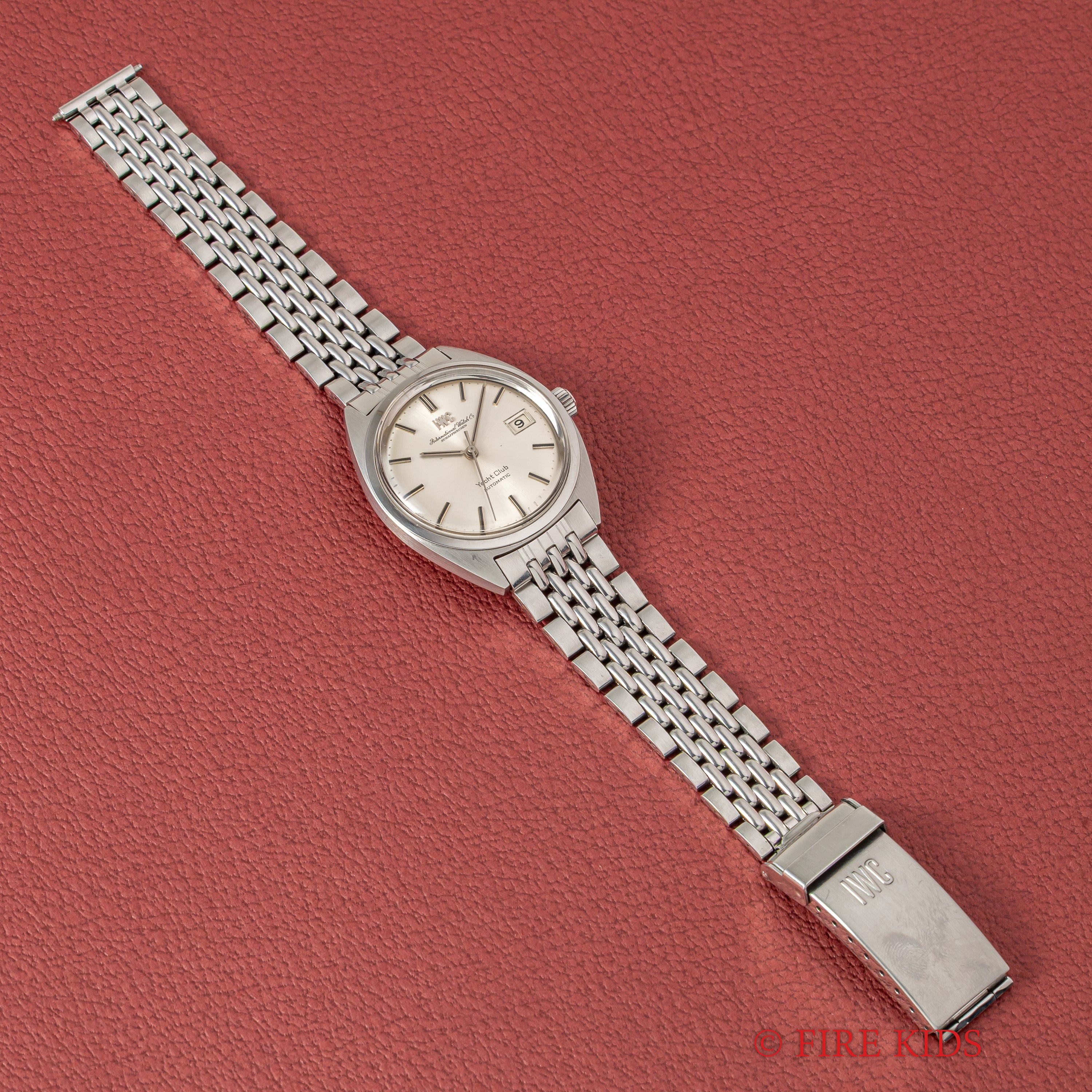 IWC ヨットクラブ 1975年製 ペラトン式自動巻き Cal.8541B 純正ゲイフレアーブレス付き