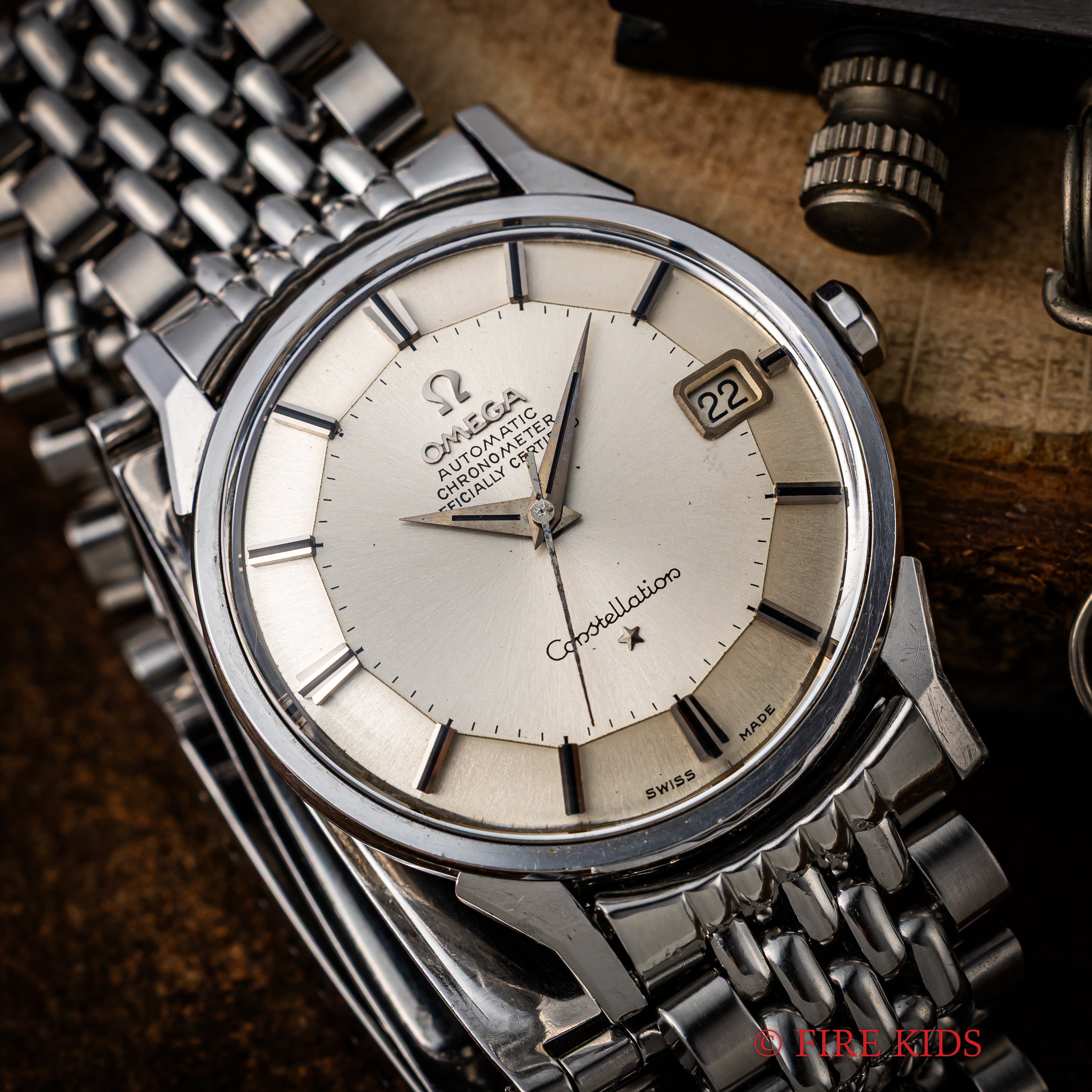 オメガ コンステレーション 12角 1966年製 パイパンダイヤル 自動巻クロノメーター Cal.561 純正ステンレスブレス