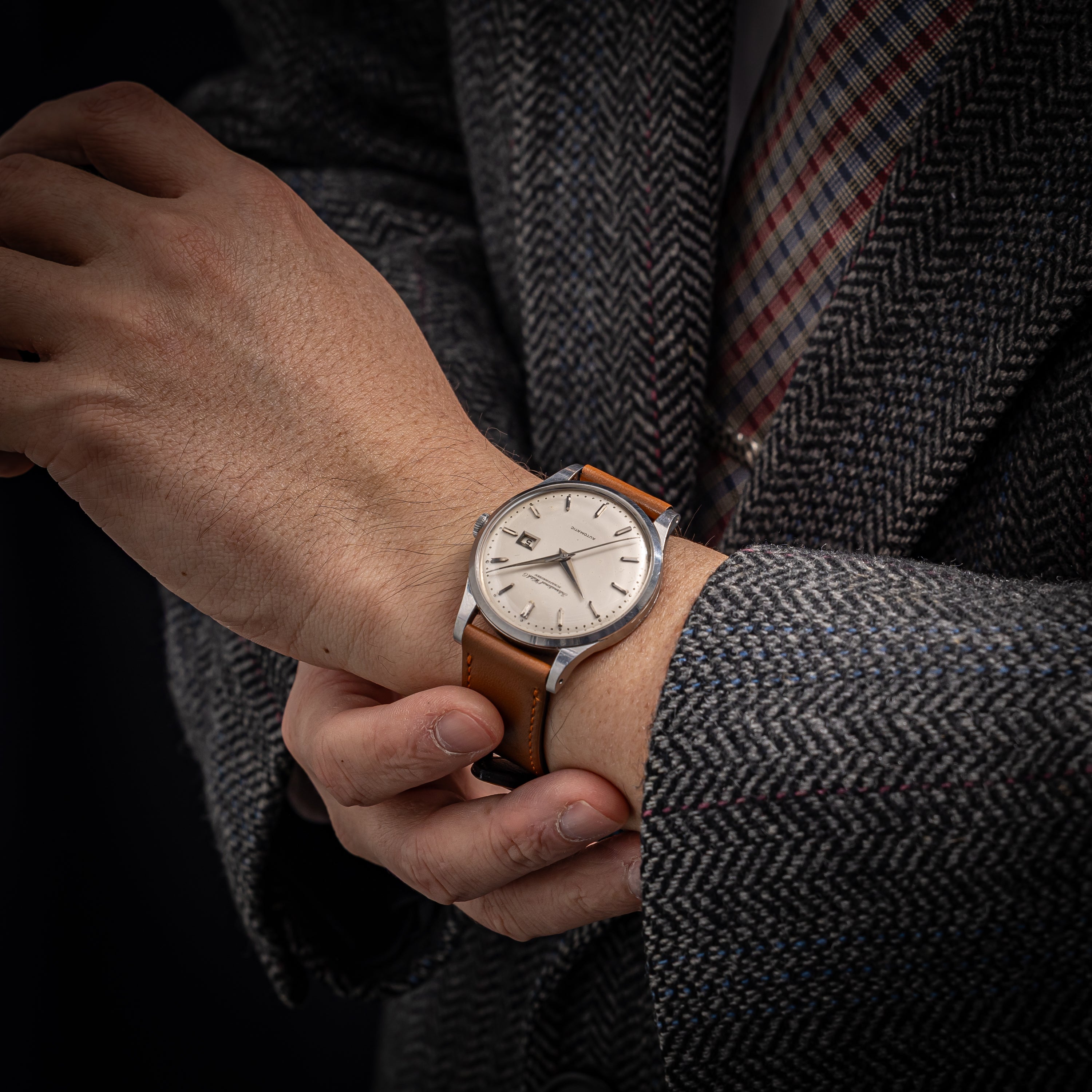 IWC ペラトン式オートマチック Cal.8531 1962年製 寄り目デイト ラウンドケース