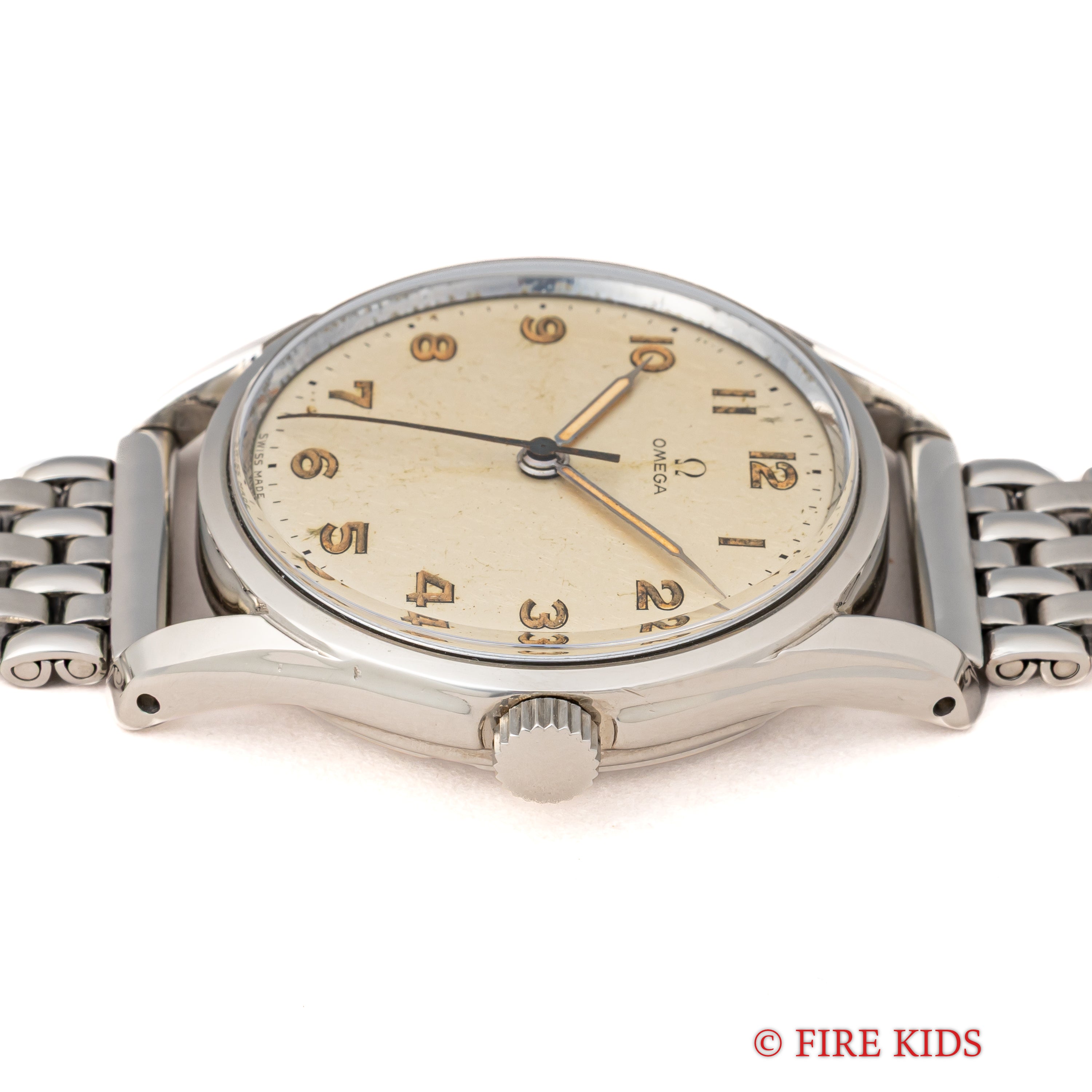 オメガ 30mmキャリバー 1952年製 Ref.2640-8 SC 手巻き Cal.283 全アラビアダイヤル