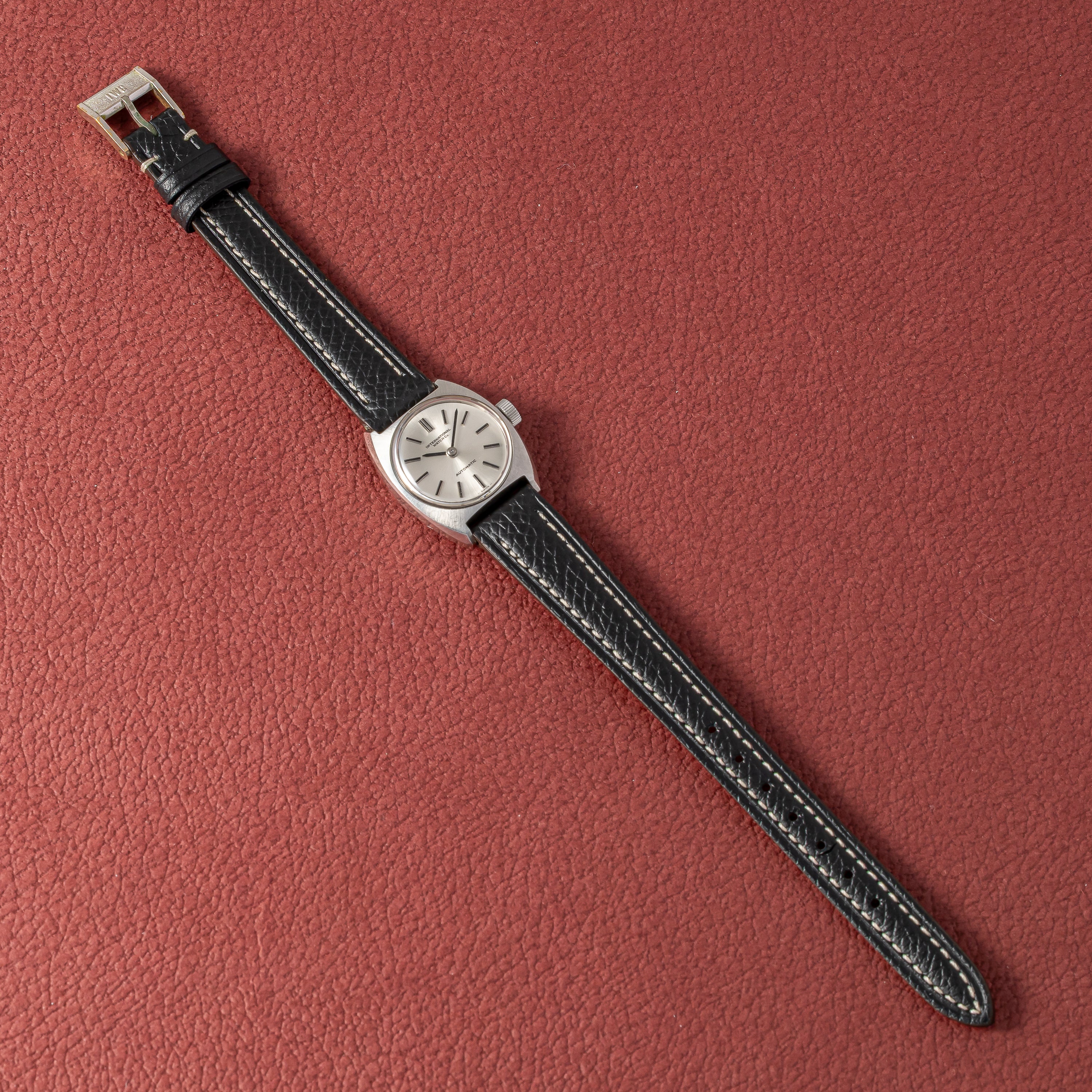 IWC レディース トノーケース1972年製  Ref.R440S 箱・ギャラ付き