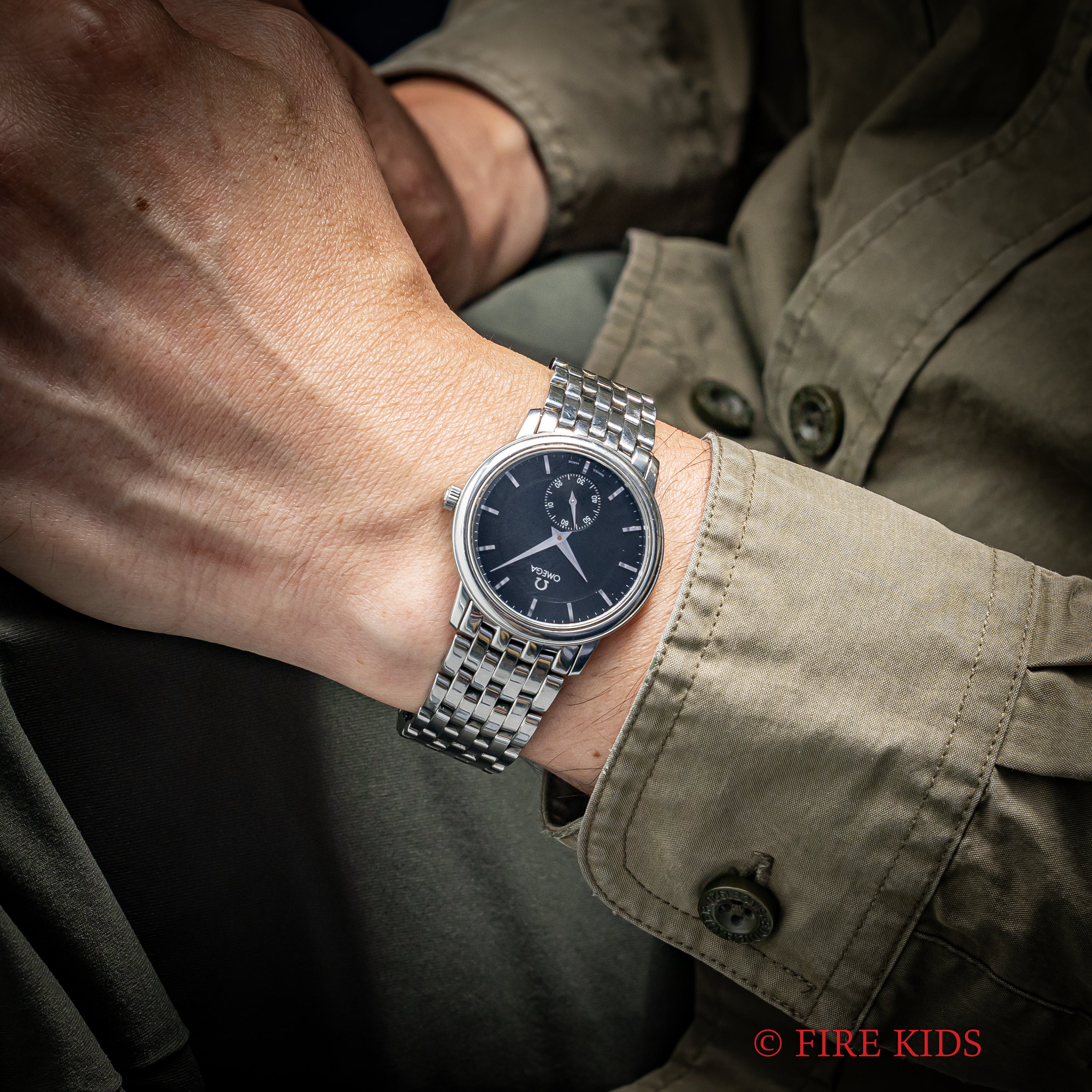 オメガ デ・ヴィル プレステージ 1993年製 手巻き ブラックダイヤル 純正ステンレスブレス