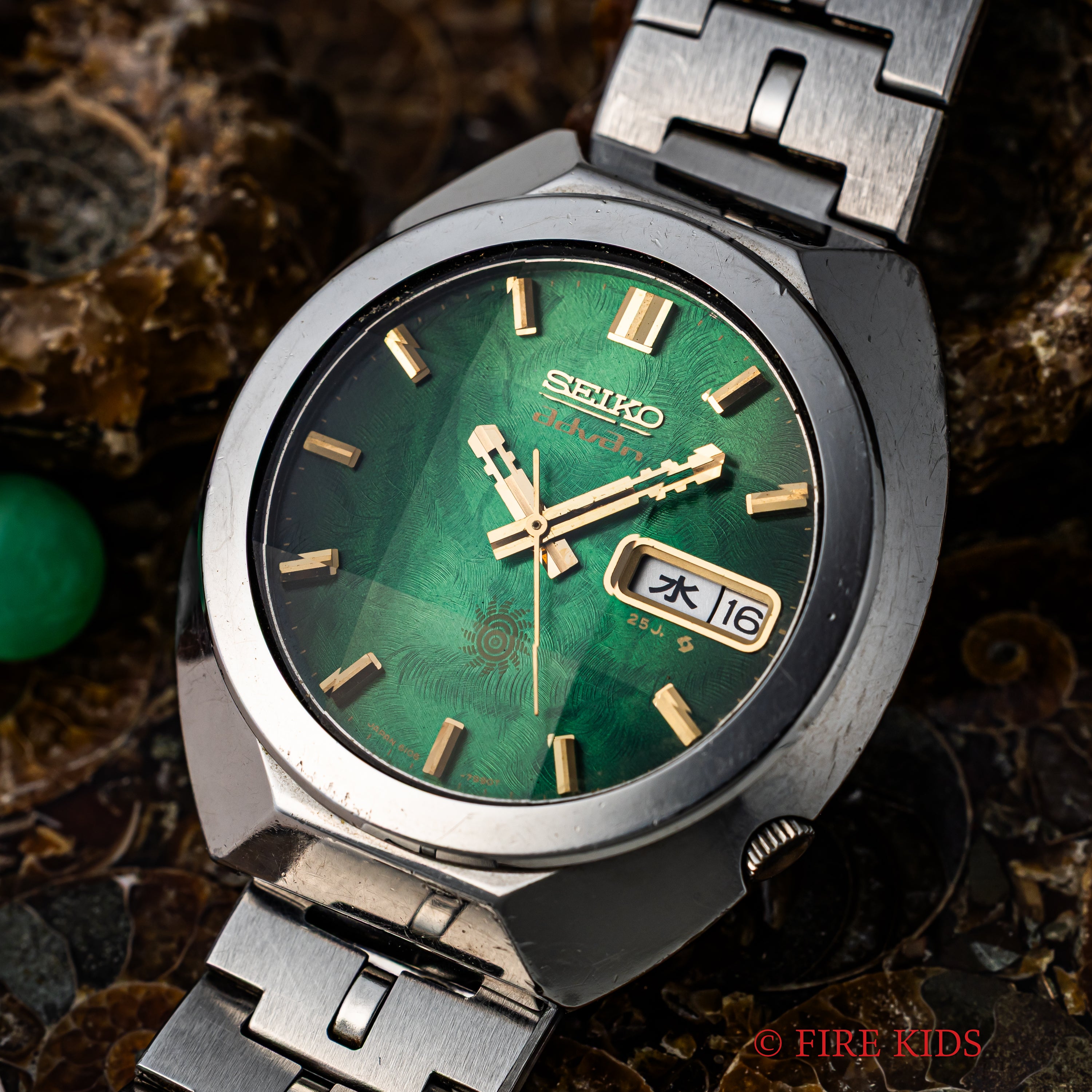 セイコー アドヴァン カットガラス 1973年製 グリーンダイヤル デイデイト自動巻 純正ブレス