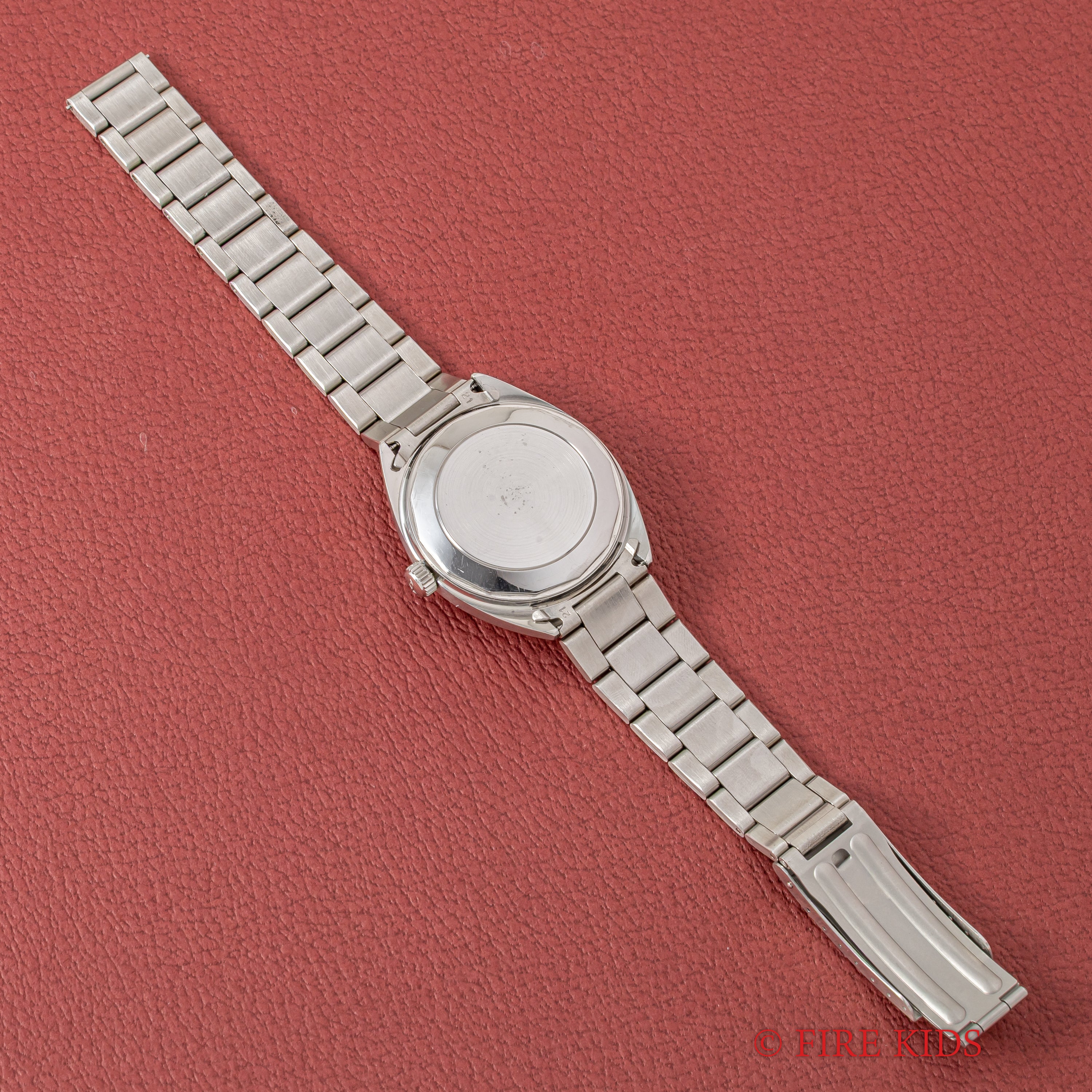 IWC ヨットクラブ 1967年製 Ref.R811AD オリジナルブルーダイヤル ペラトン式自動巻き Cal.854 お魚リューズ ノンデイト ブレス付き