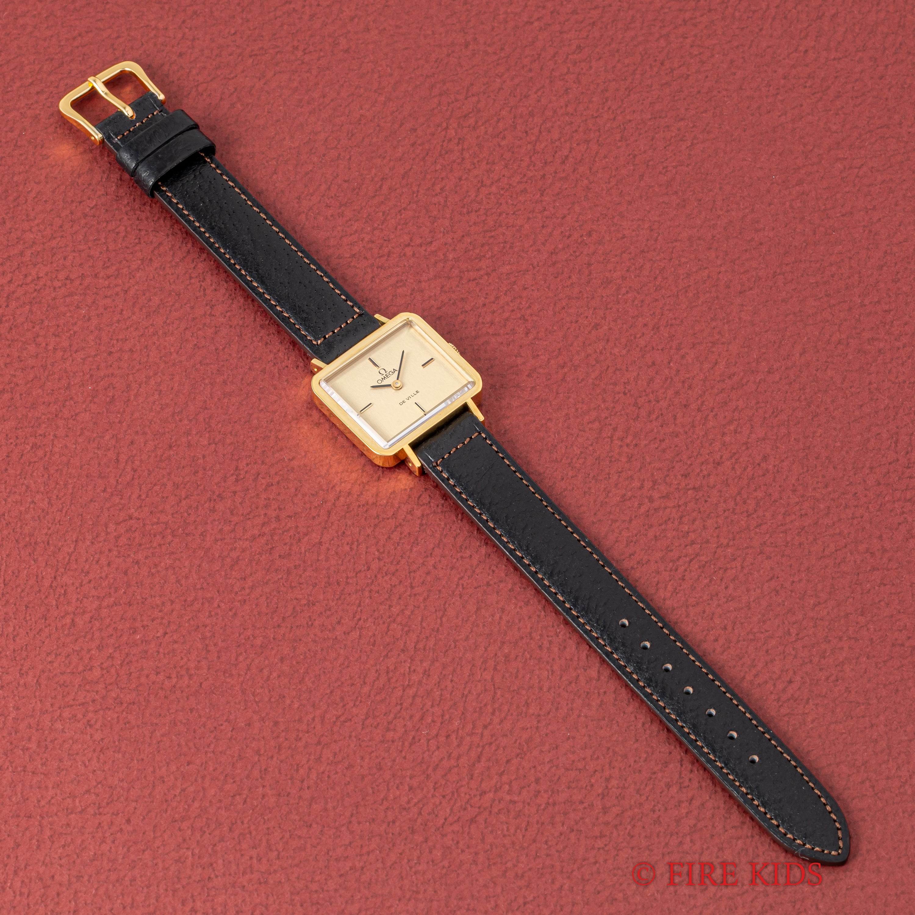 オメガ デ・ヴィル スクエア 金張り 1974年製 手巻き