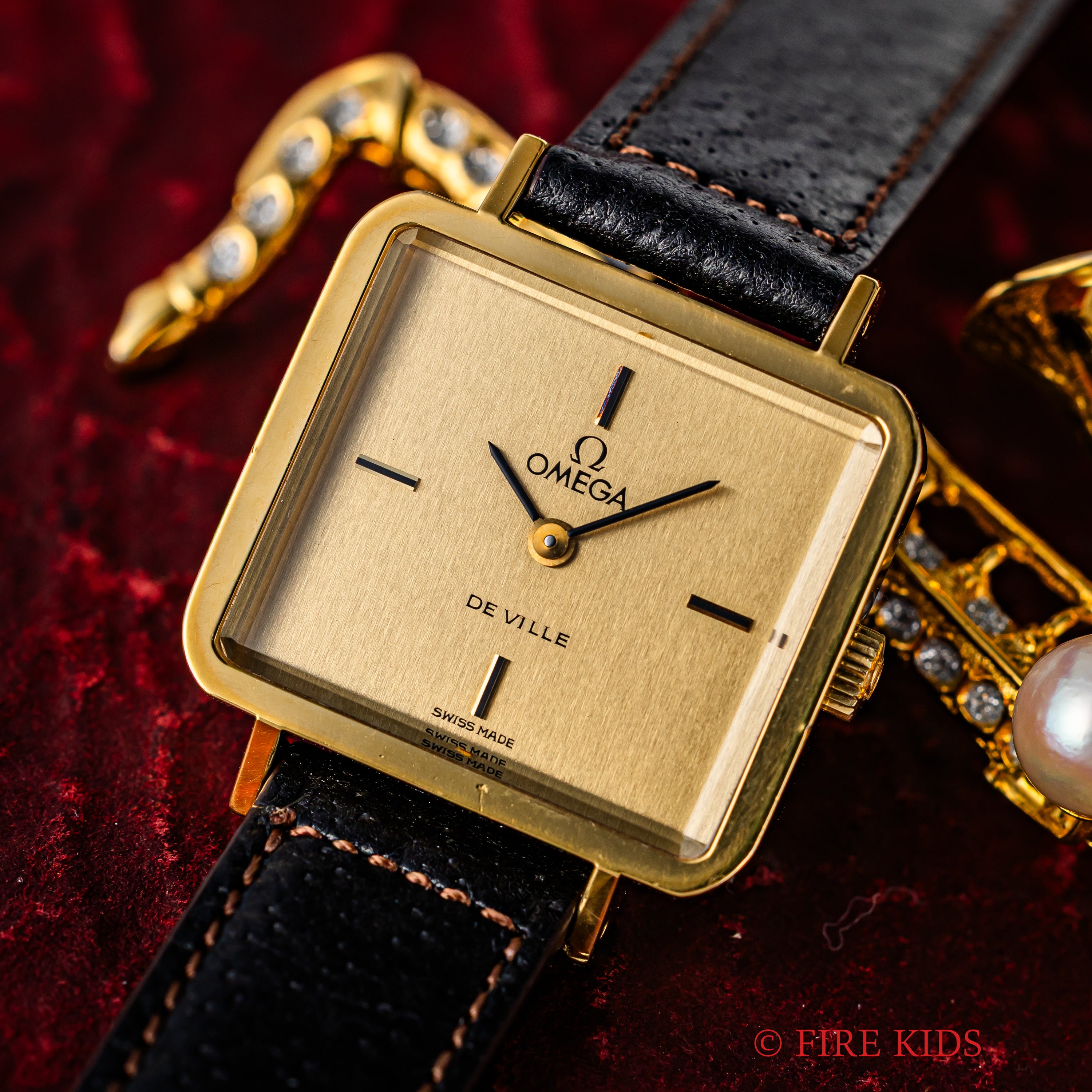 オメガ デ・ヴィル スクエア 金張り 1974年製 手巻き