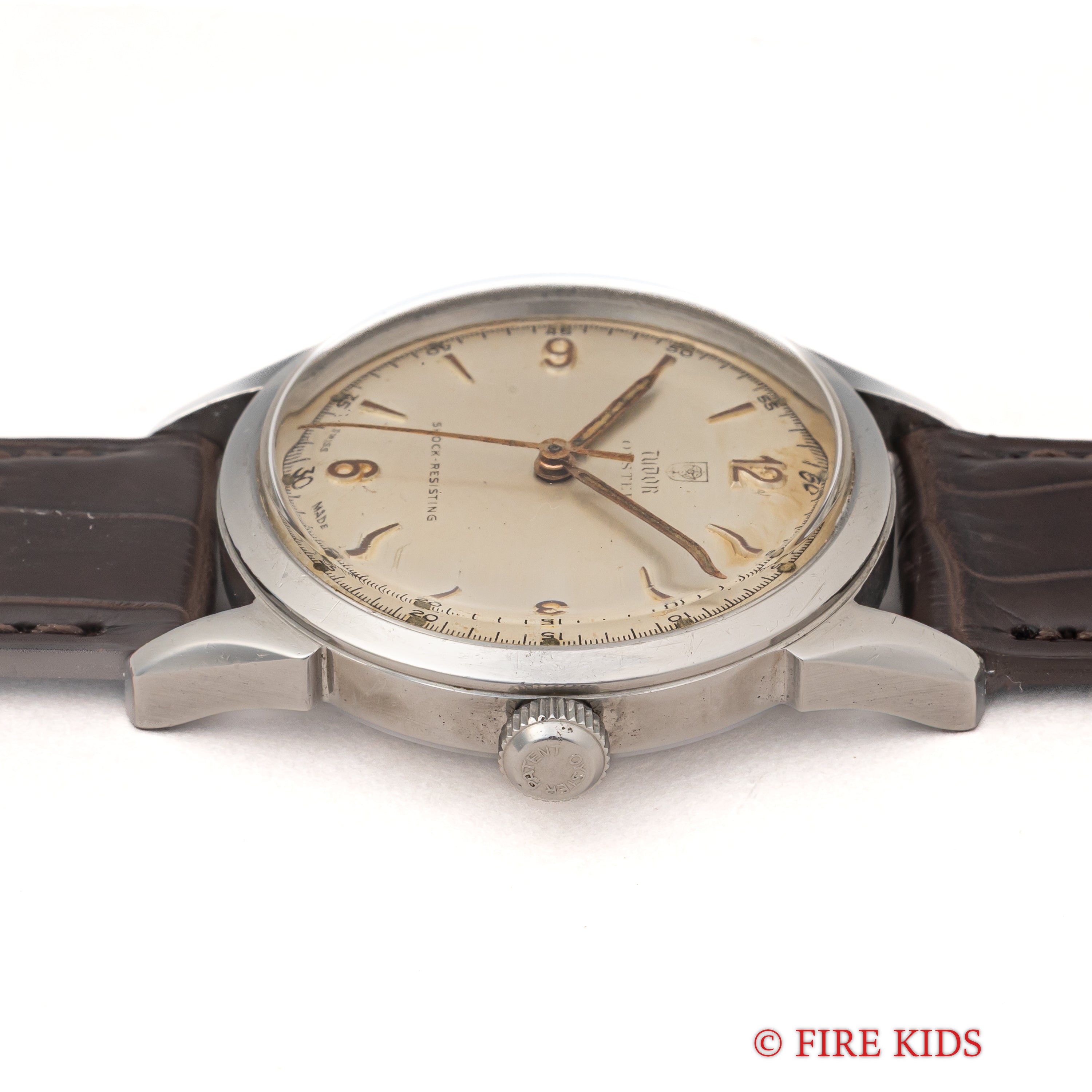 チューダー  盾薔薇オイスター 1950年代製 手巻き 飛びアラビアダイヤル