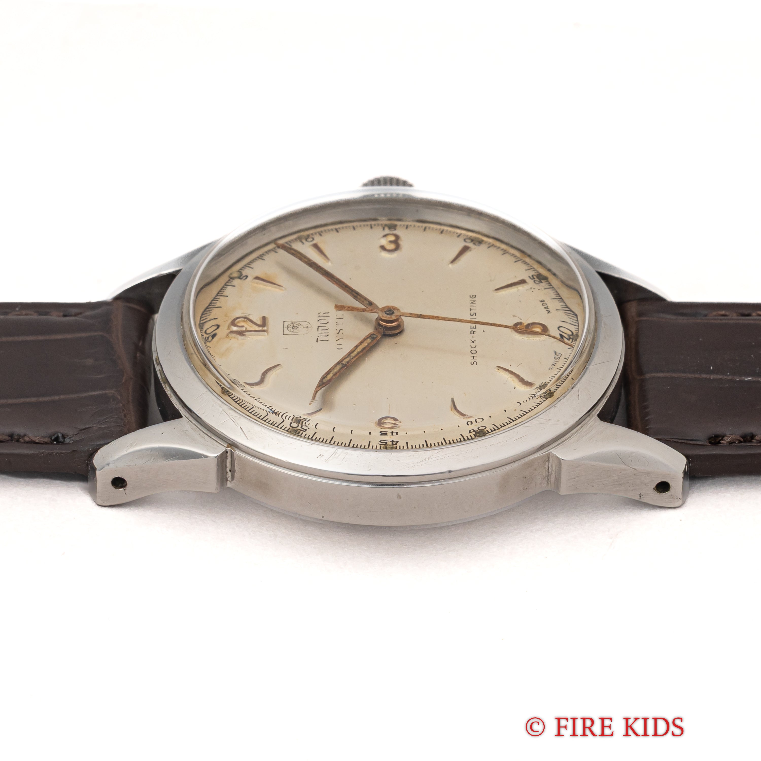 チューダー  盾薔薇オイスター 1950年代製 手巻き 飛びアラビアダイヤル