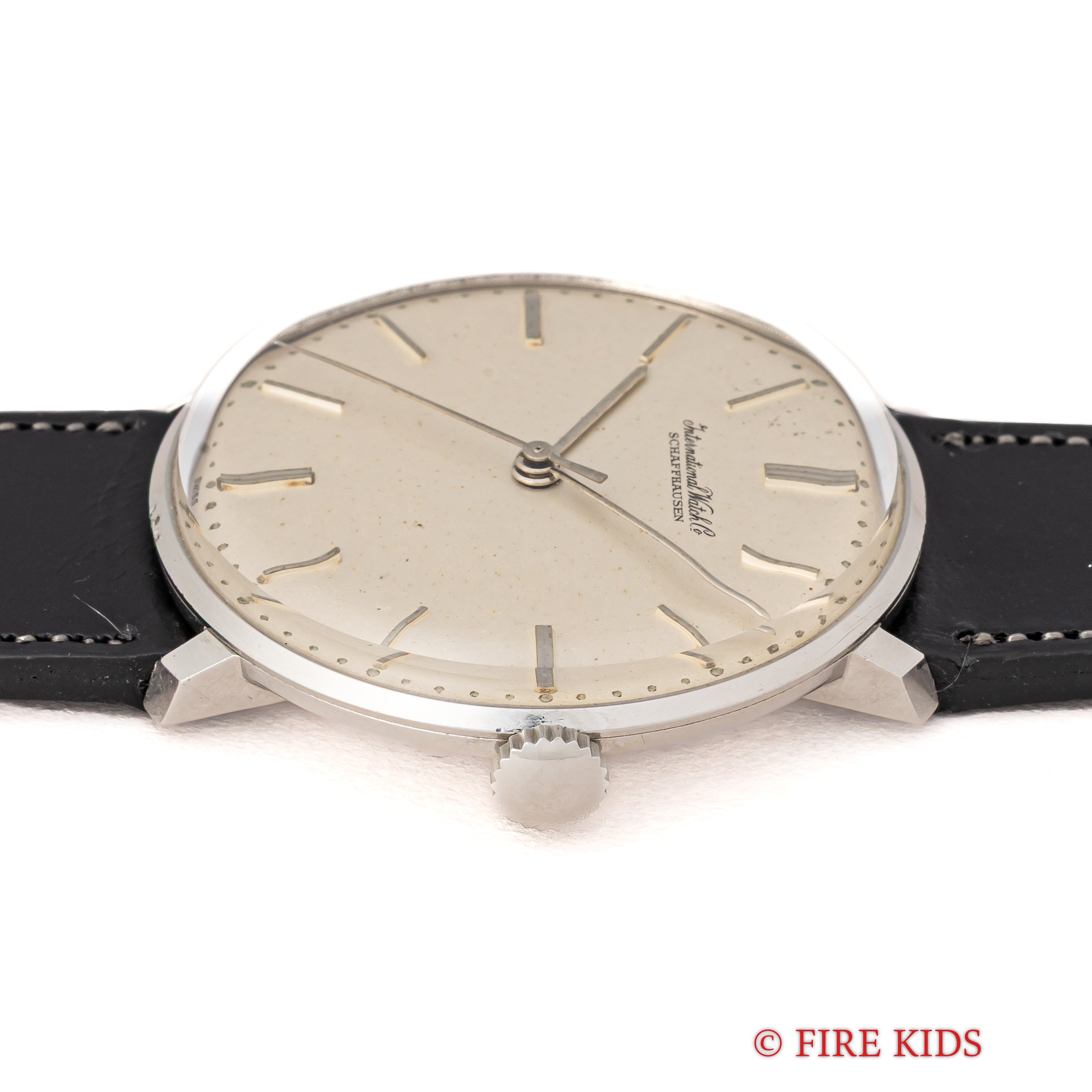 IWC ラウンドケース 1961年製 手巻き Cal.401