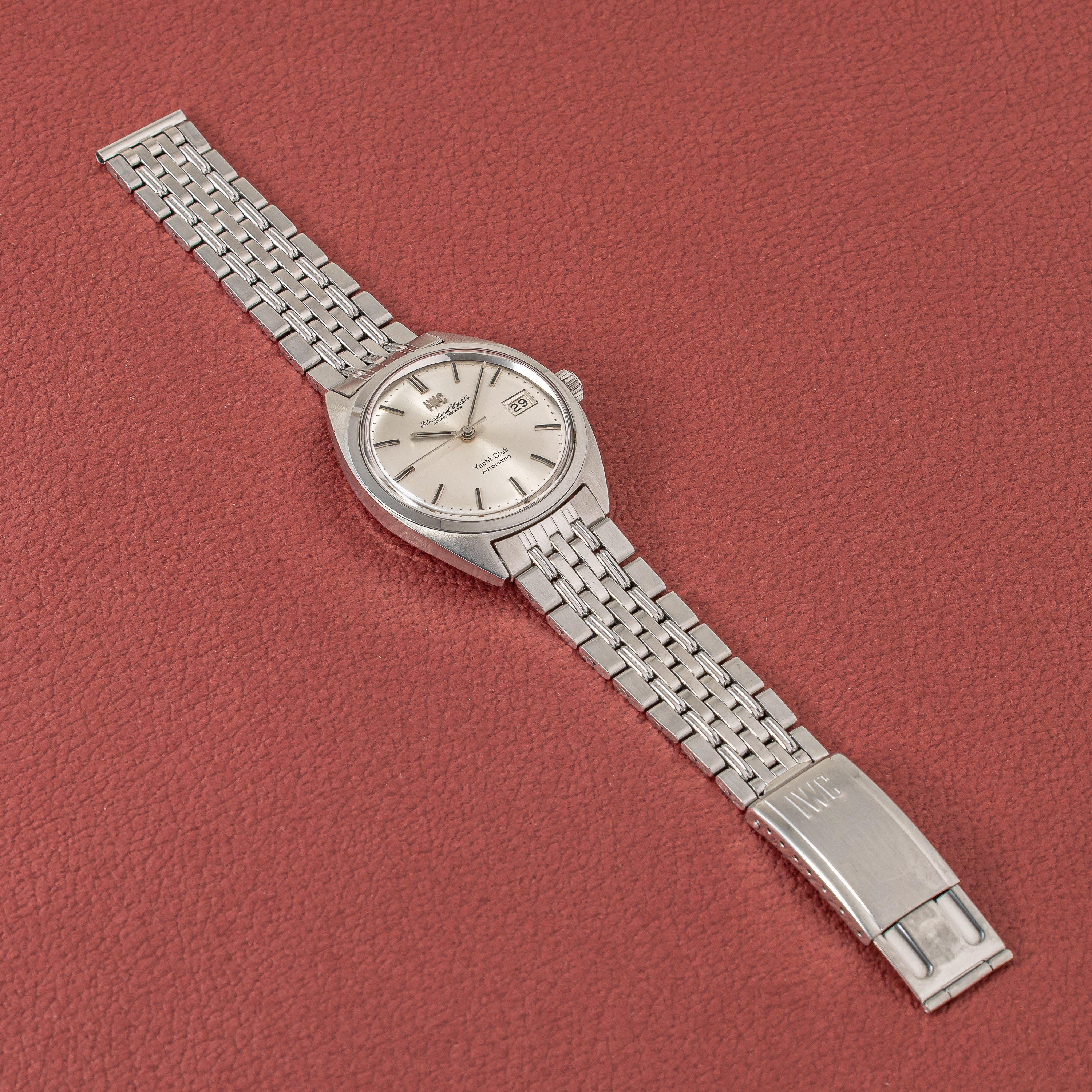 IWC ヨットクラブ 1972年製 Ref.R811AD お魚リューズ  Cal.8541B 純正ゲイフレアーブレス付き