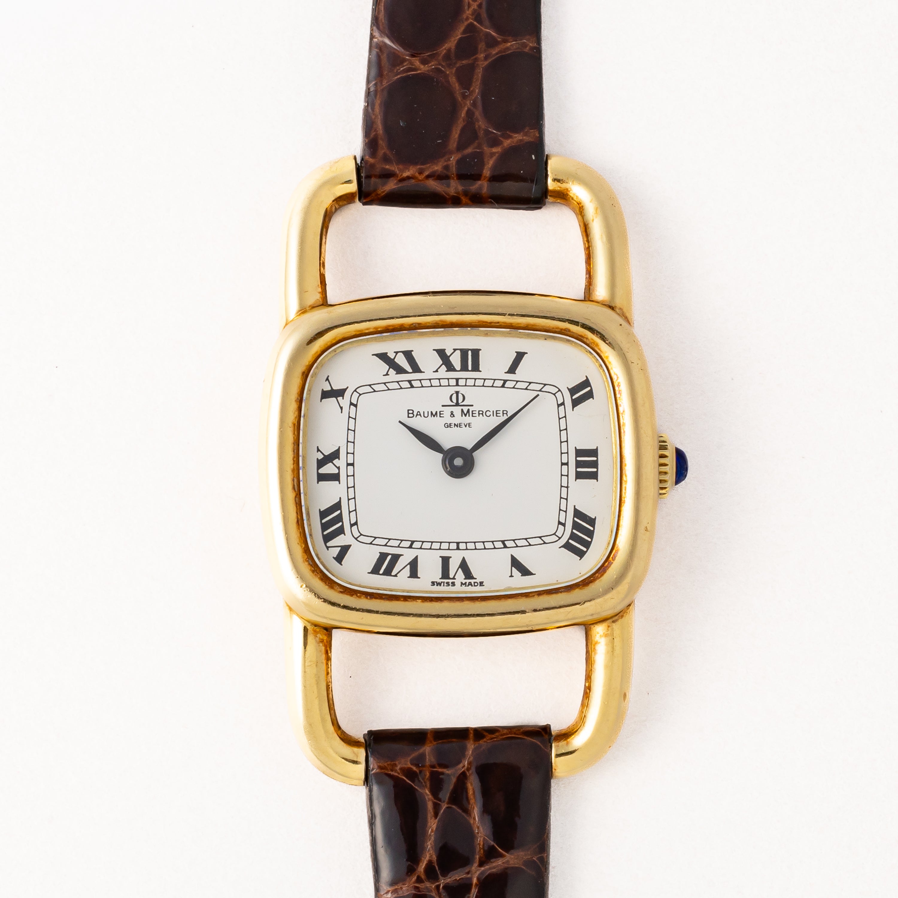 ボーム＆メルシエ 1970年代製 18金無垢イエローゴールド エトリエデザイン  手巻き ホワイトローマンダイヤル