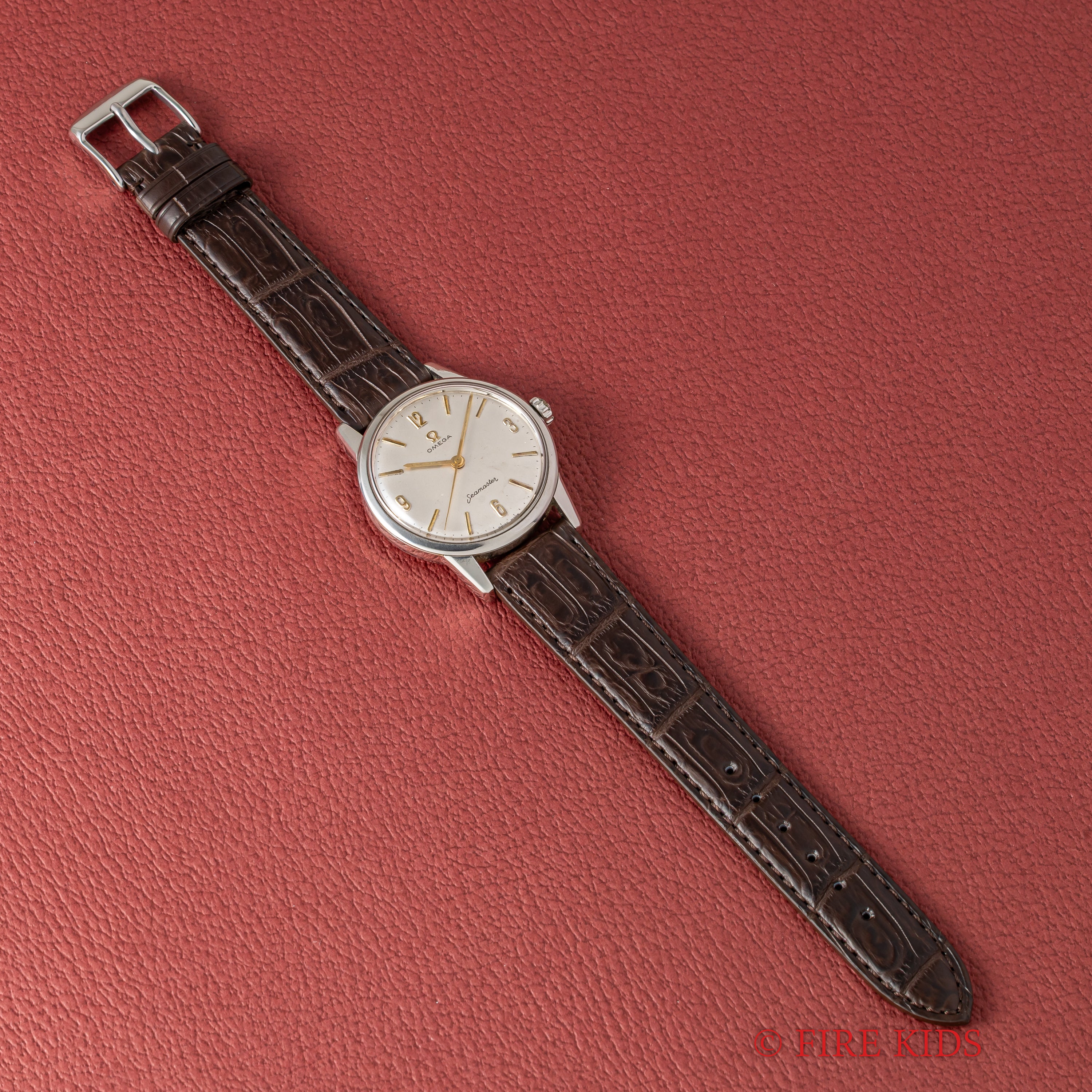 オメガ シーマスター 30mmキャリバー 1961年製 手巻 Cal.285 飛びアラビアダイヤル