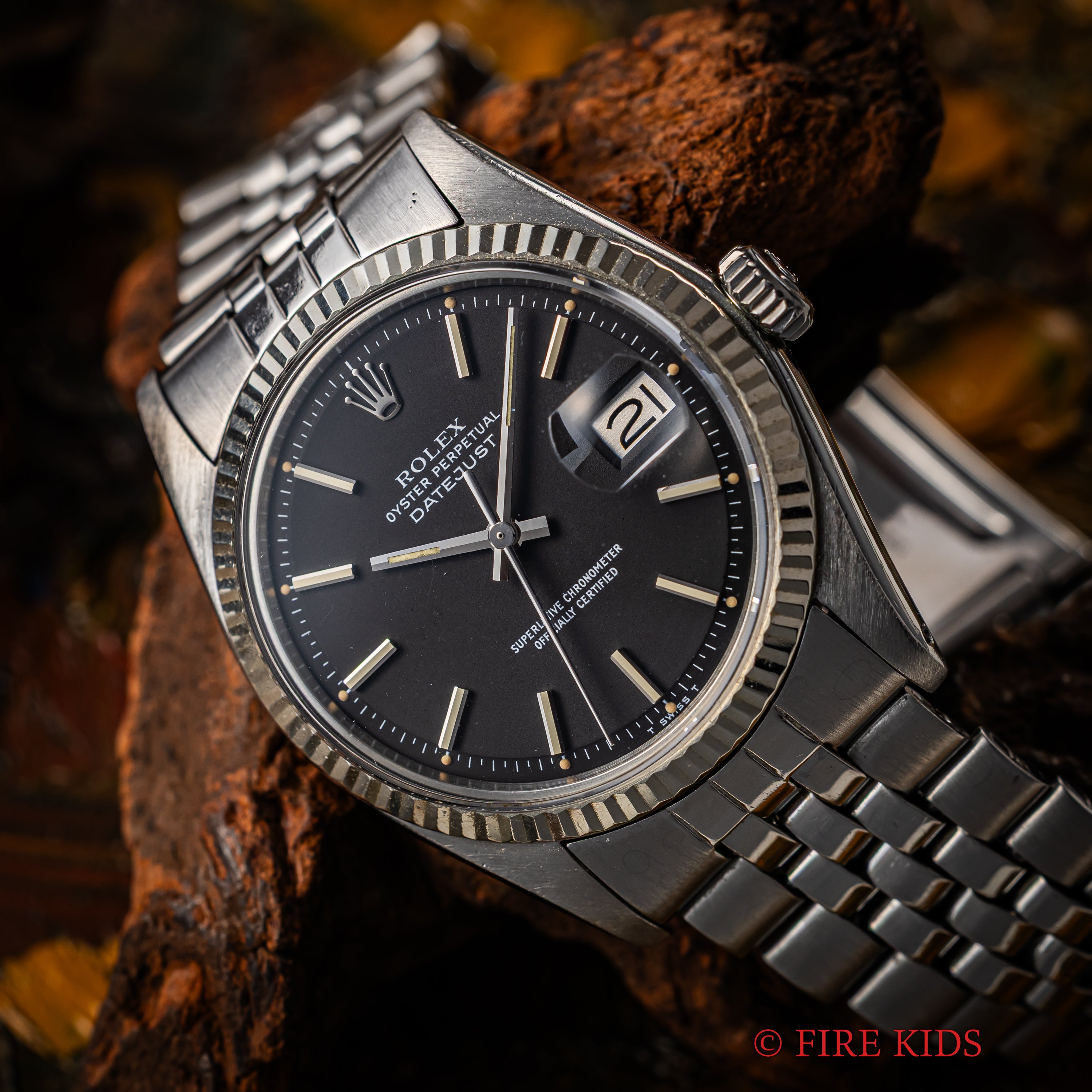 ロレックス デイトジャスト1973年製 マットブラックダイヤル Ref.1601 ホワイトゴールドベゼル 純正ジュビリーブレス