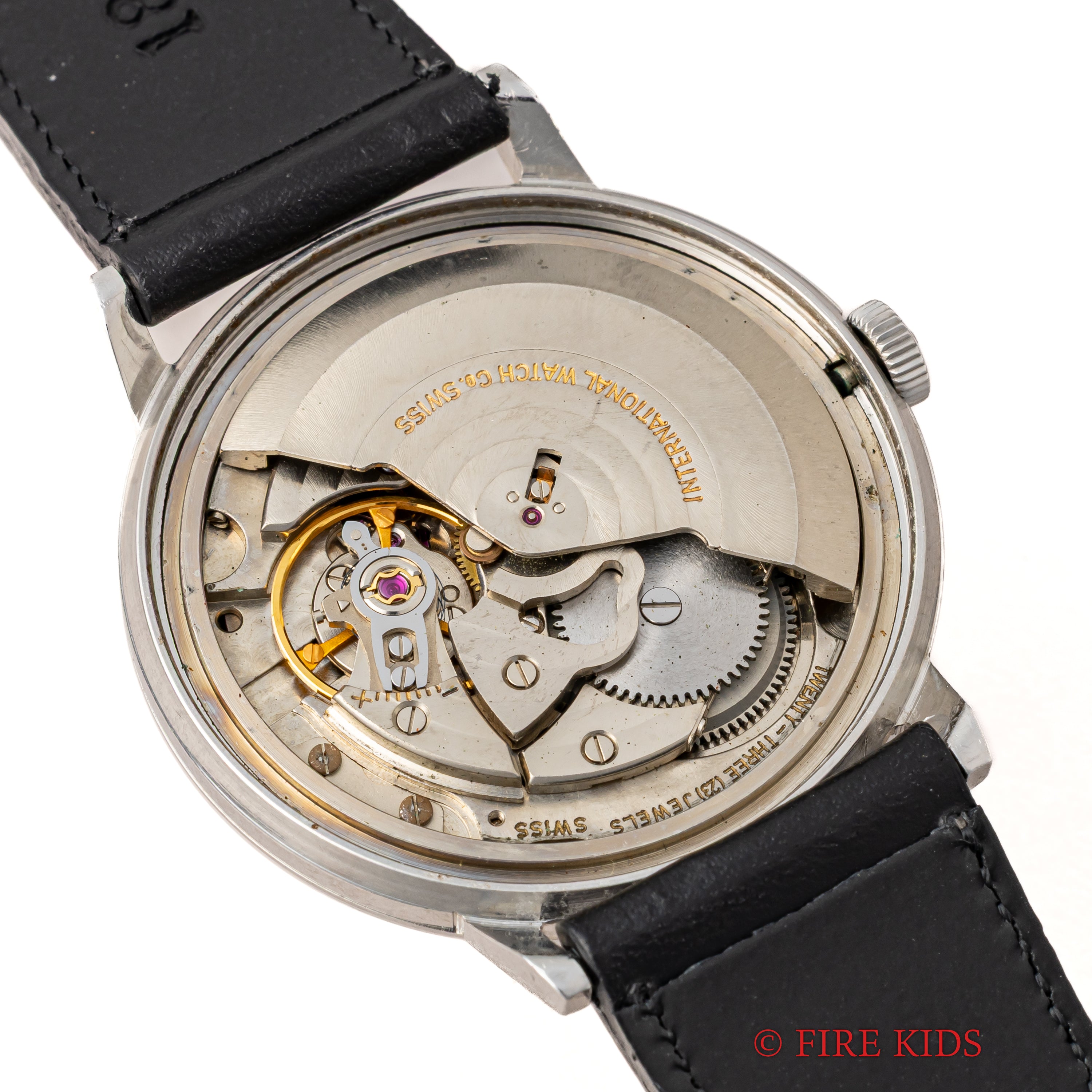 IWC 1967年製 ラウンドケース ペラトン式自動巻き Cal.8541 R803A お魚リューズ