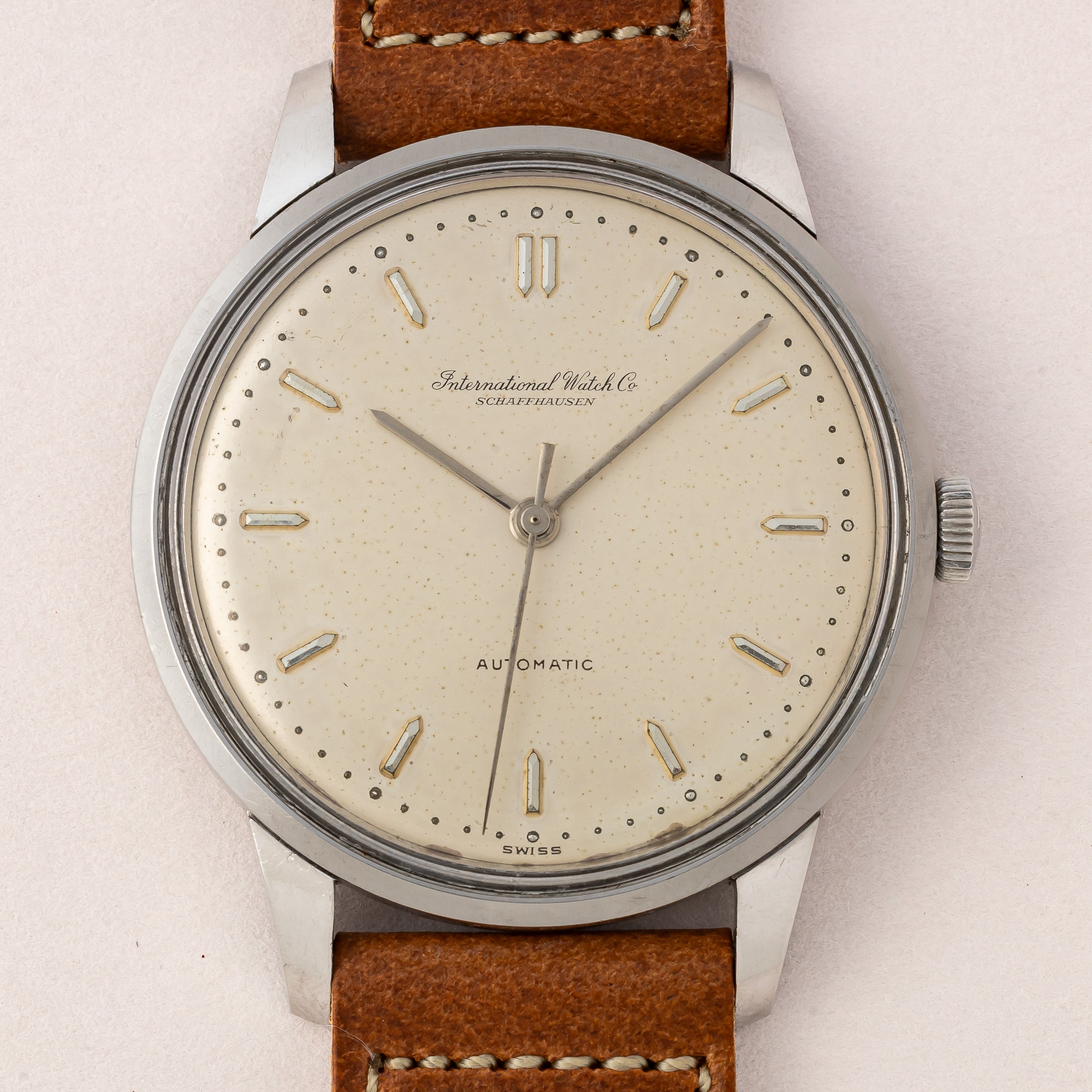 IWC ラウンドケース 1962年製 ペラトン式自動巻き Cal.853 ノンデイト お魚リューズ