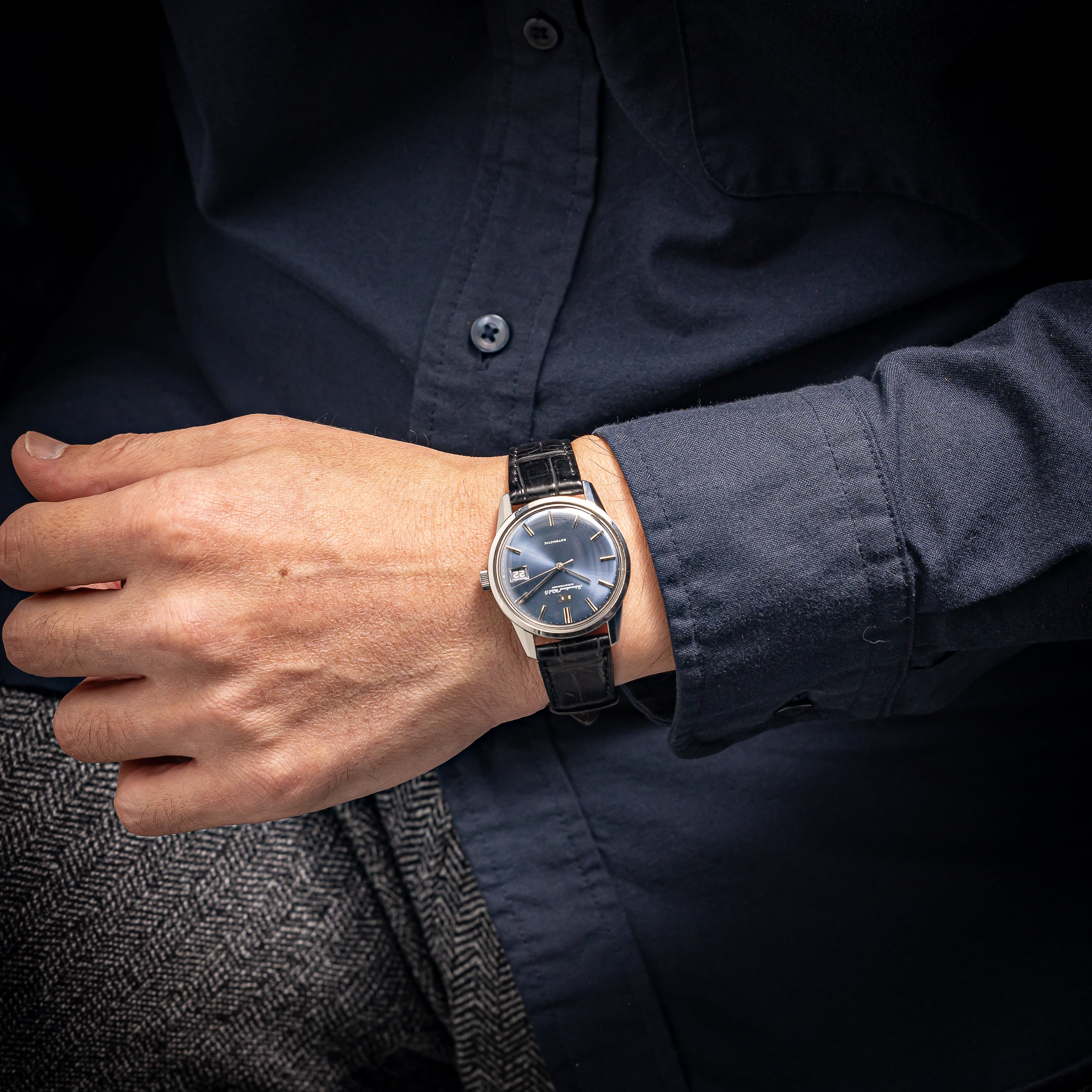 IWC ラウンドケース 1972年製 オートマチック Ref.R810AD ブルーダイヤル