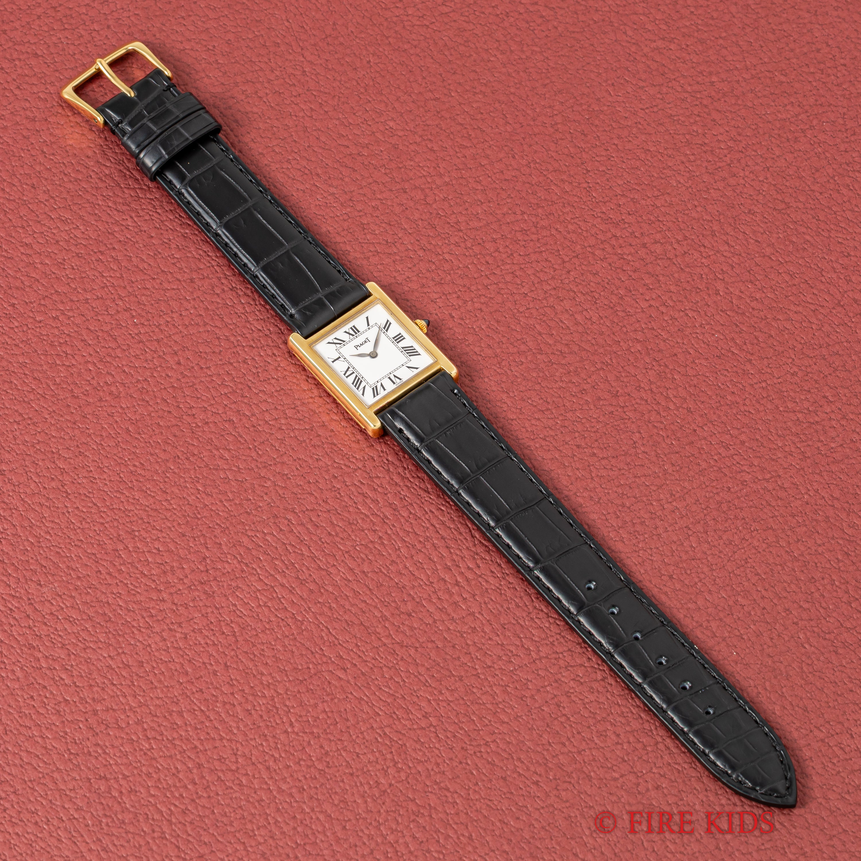 ピアジェ 18金無垢 トラディション タンク  1980年代製 手巻きCal.9P2 Ref.90802D