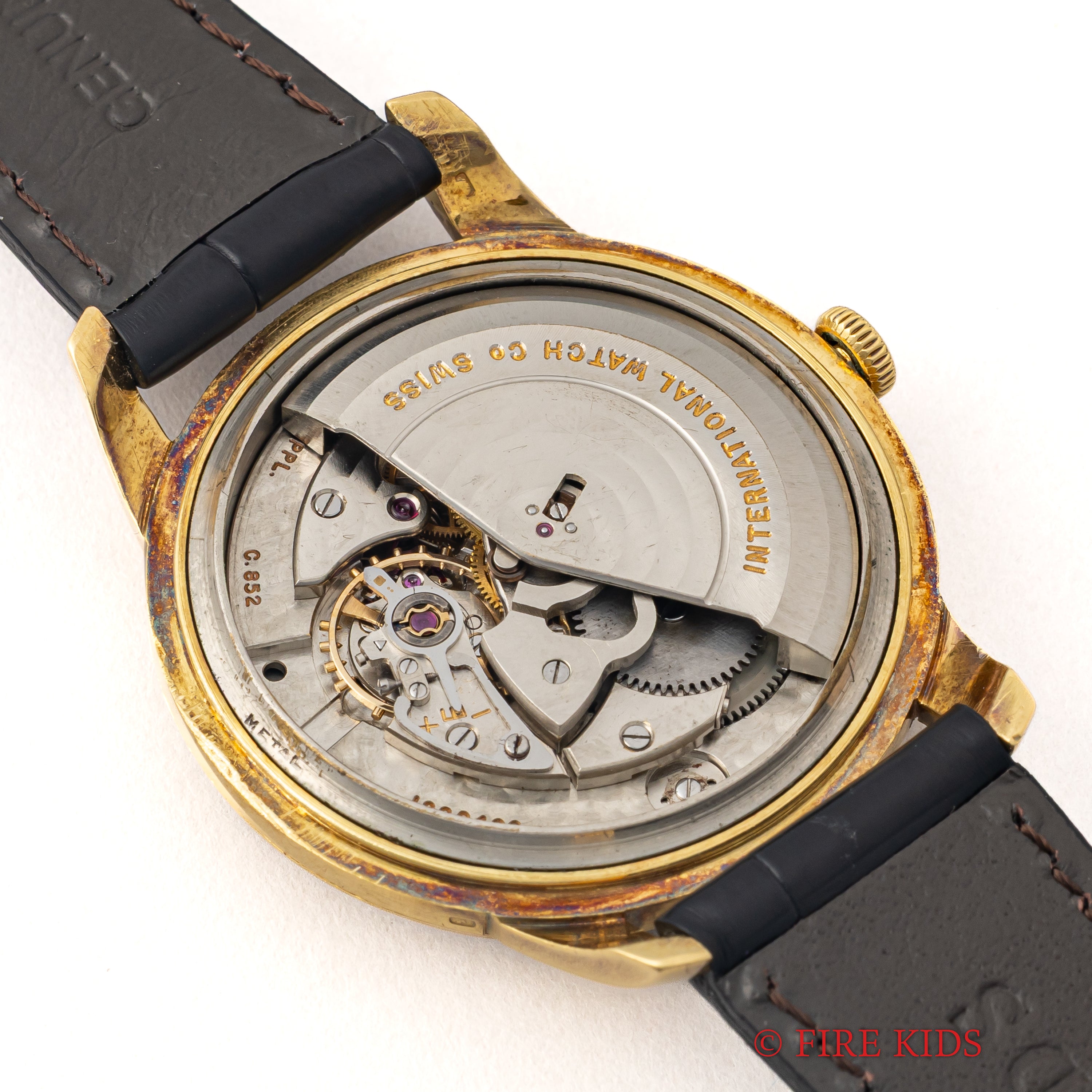 IWC 18金無垢ラウンドケース  1954年製 ブラックミラーダイヤル ペラトン式自動巻Cal.852