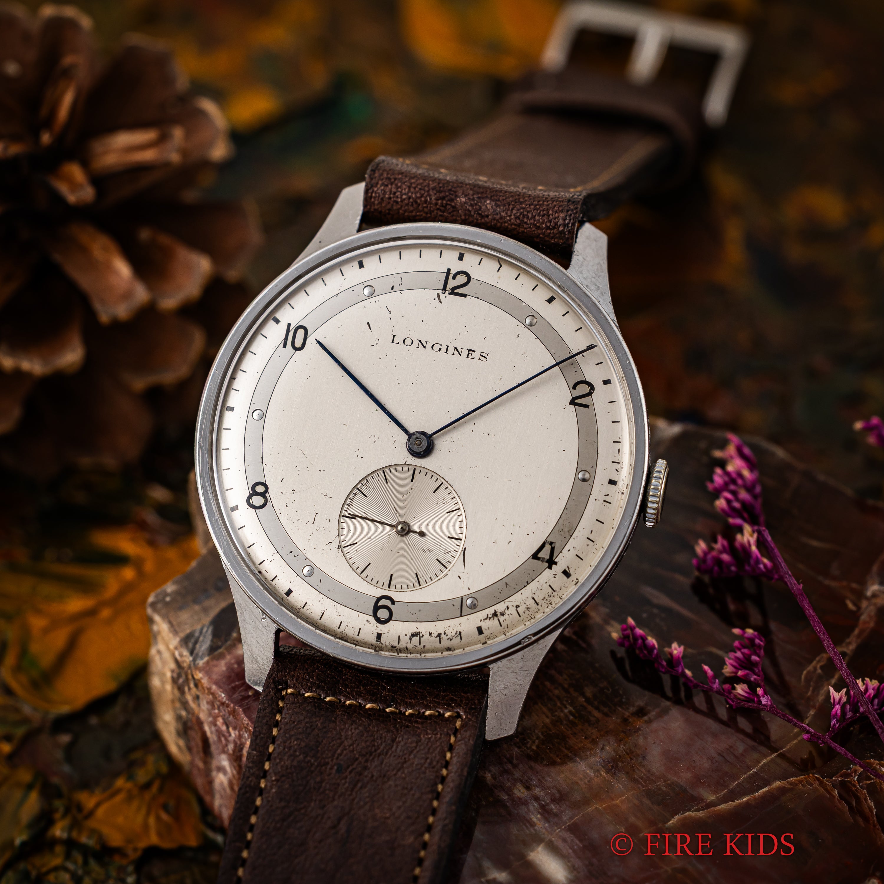 ロンジン 37㎜ビッグケース 1947年製 スモールセコンド手巻 Cal.12.68Z 飛びアラビアブルズアイダイヤル