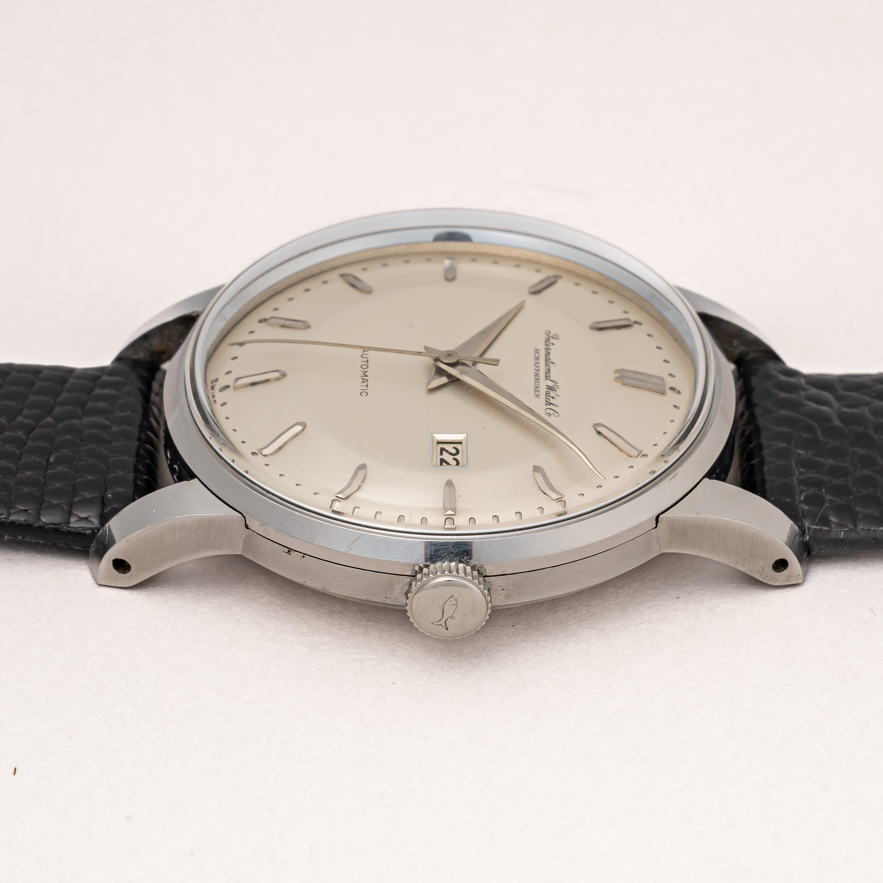 IWC ラウンドケース 寄り目 1953年製 純正尾錠付き