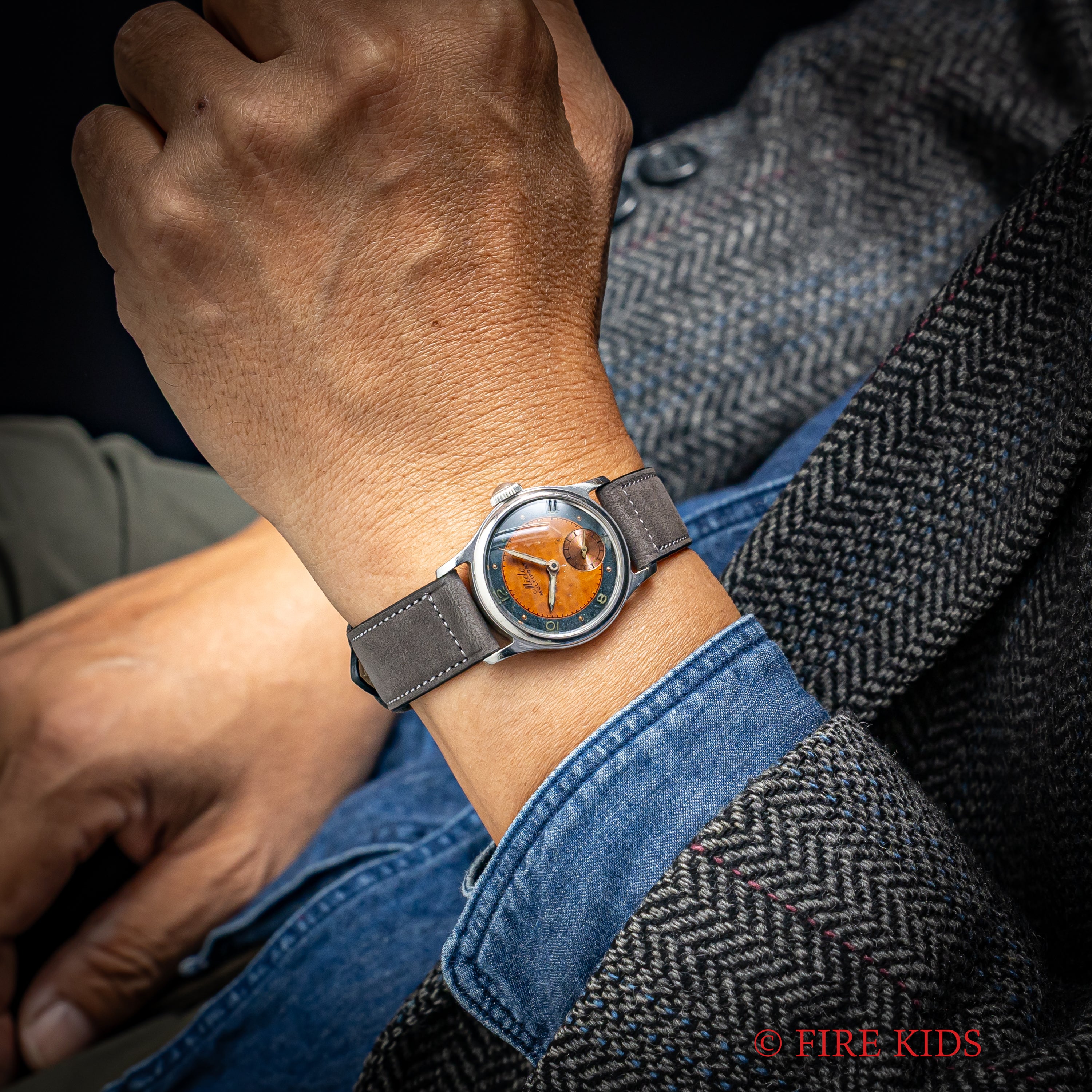 ミドー マルチフォート1940年代製 ブルズアイダイヤル スモールセコンド手巻