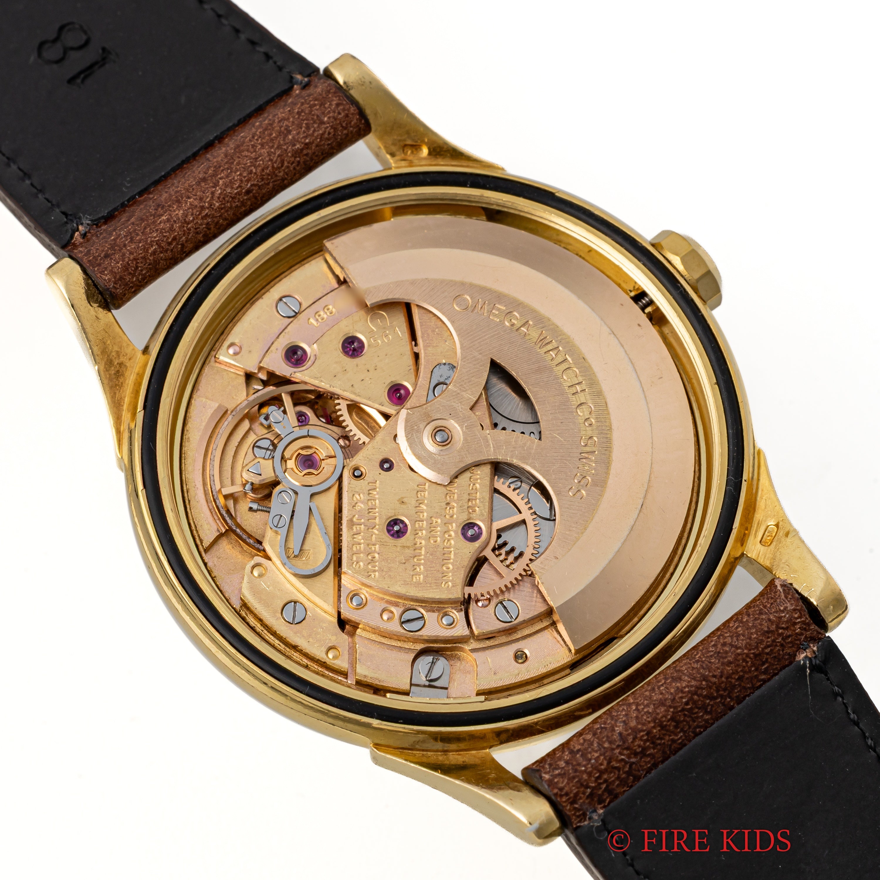 オメガ 18金無垢コンステレーション 1961年製 クロノメーター自動巻き Cal.561 オニキスインデックス