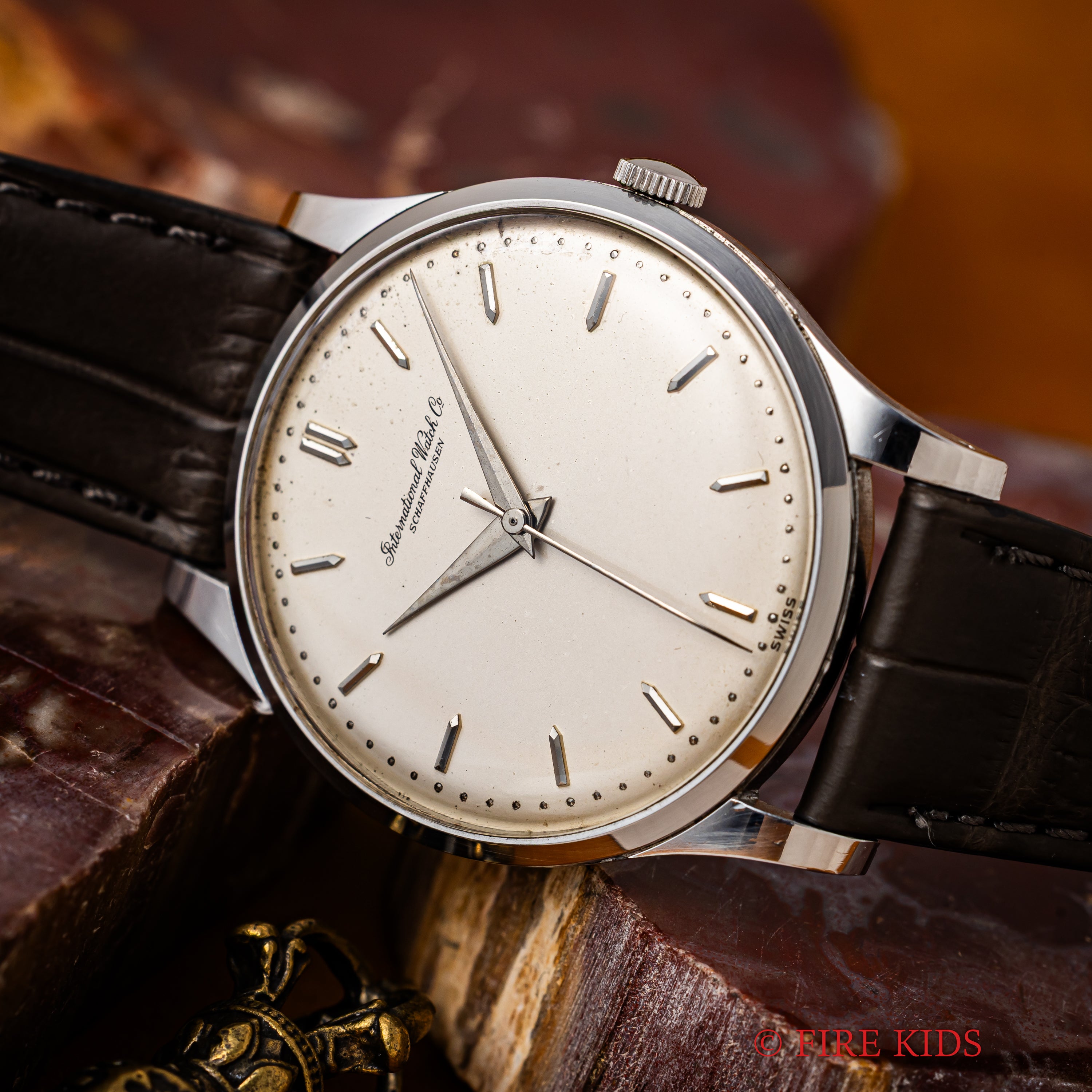 IWC ラウンドケース 1958年製 手巻き Cal.89 砲弾インデックス　ビックケース