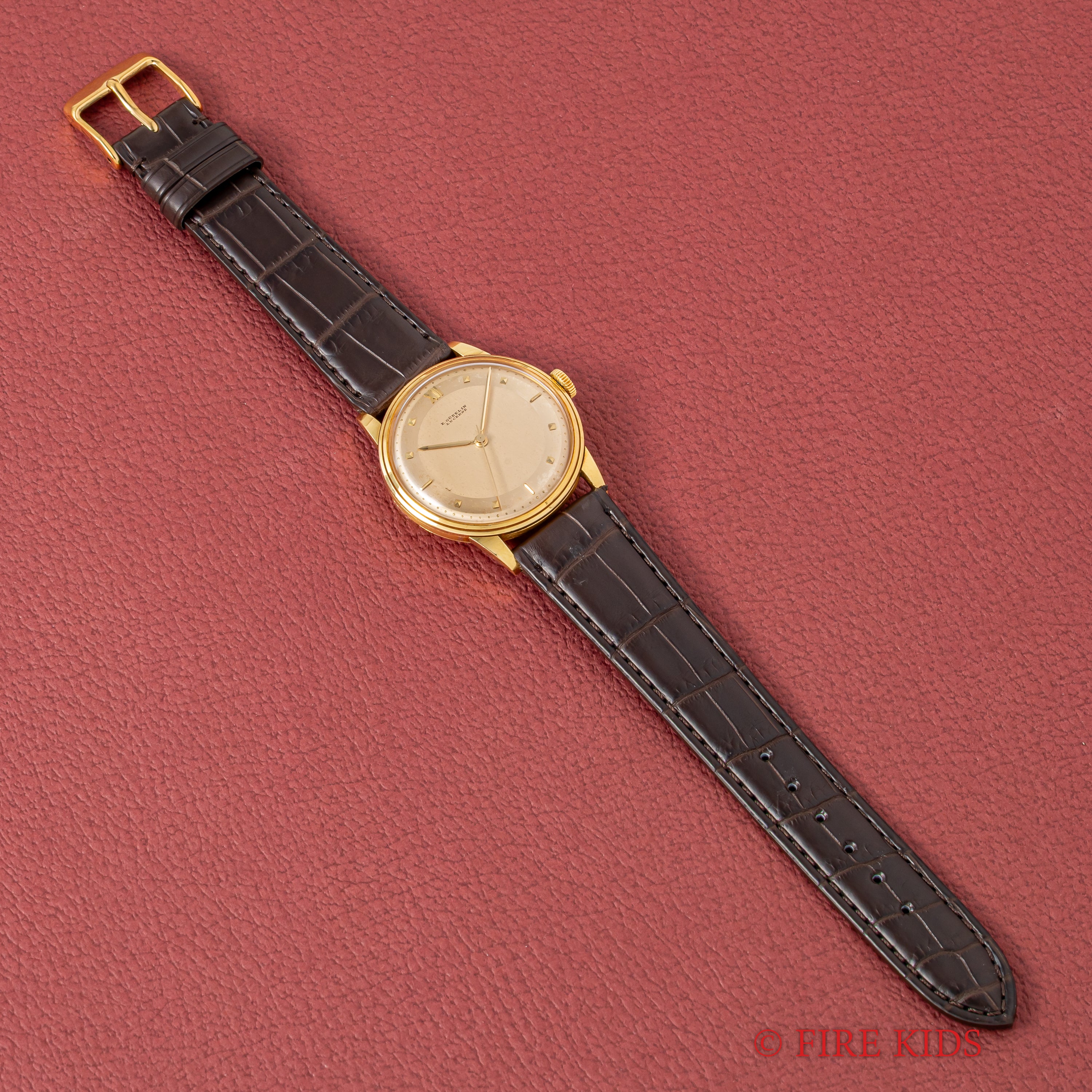 ギュブラン 1950年代製 18金イエローゴールド 手巻き ラウンドケース