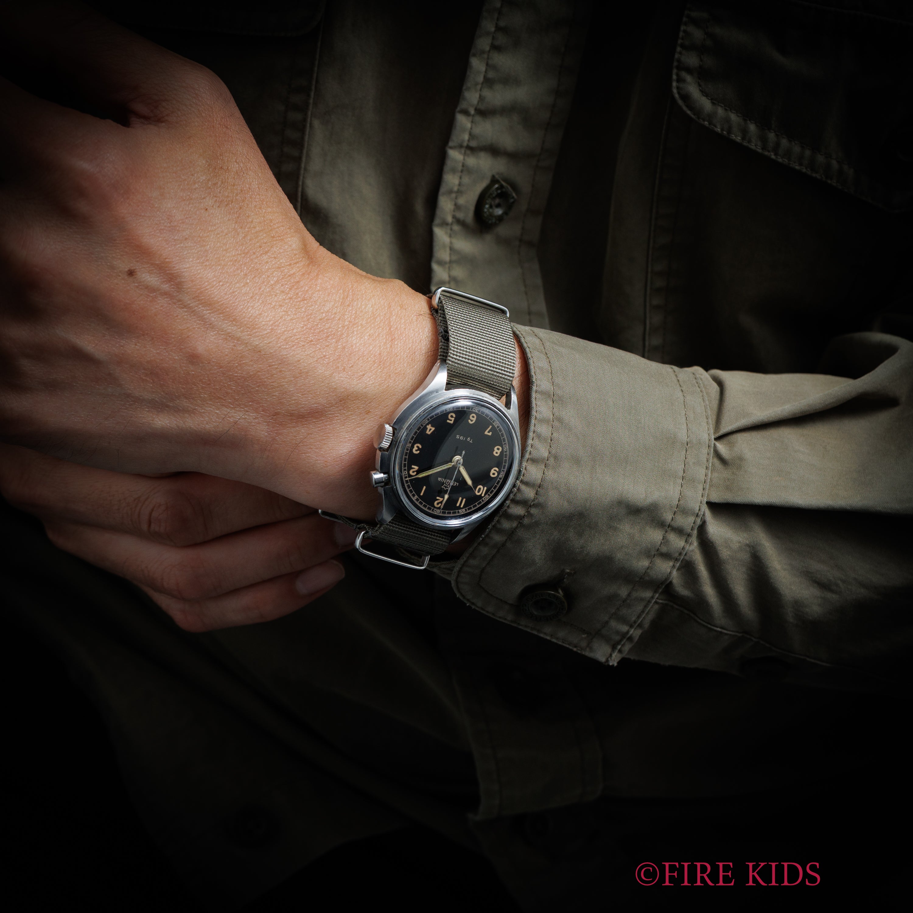 レマニア スウェーデン軍 ワンプッシュクロノ TG195 1958年支給品