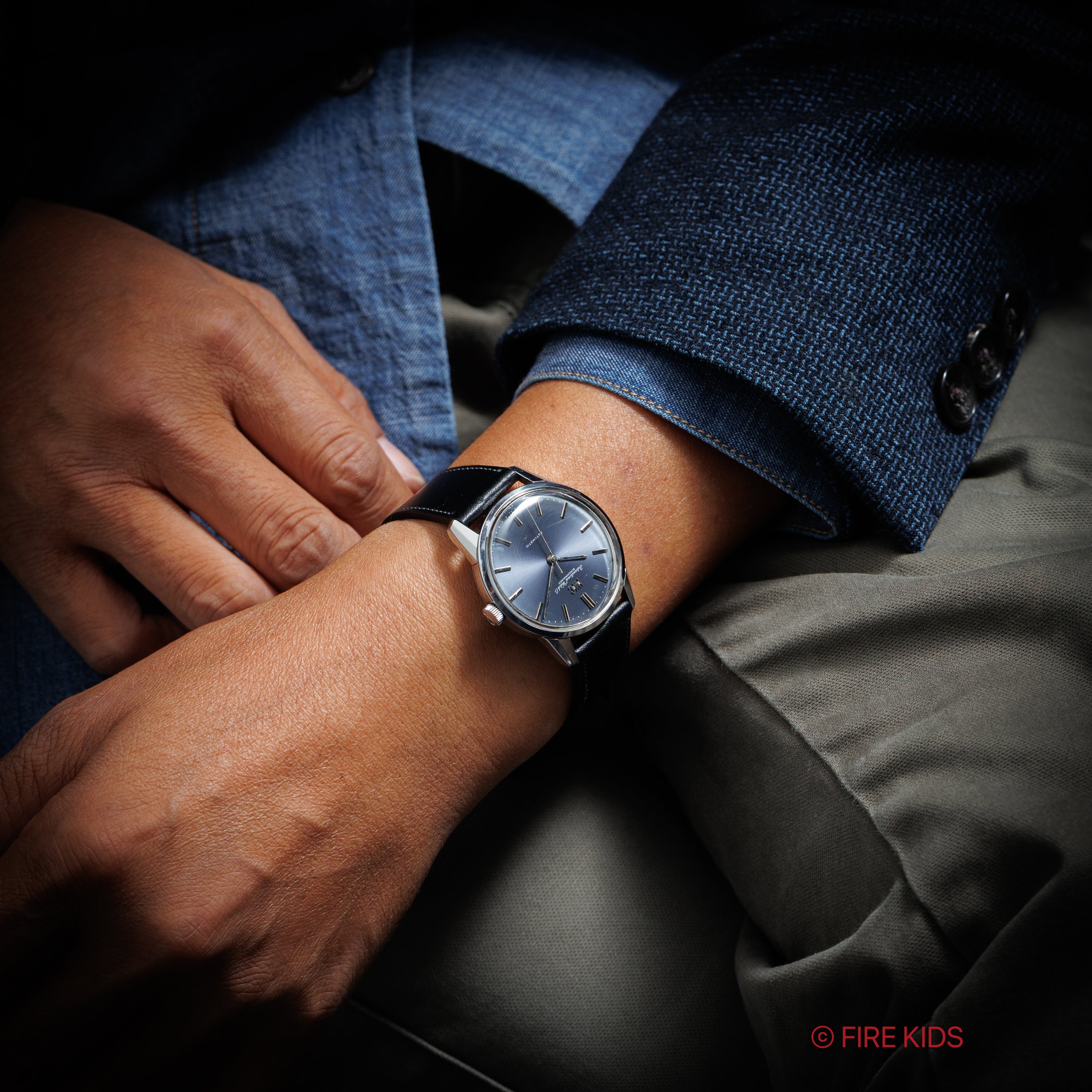 IWC 1967年製 ラウンドケース ブルーダイヤル ペラトン式自動巻き Cal.854 Ref.R810A