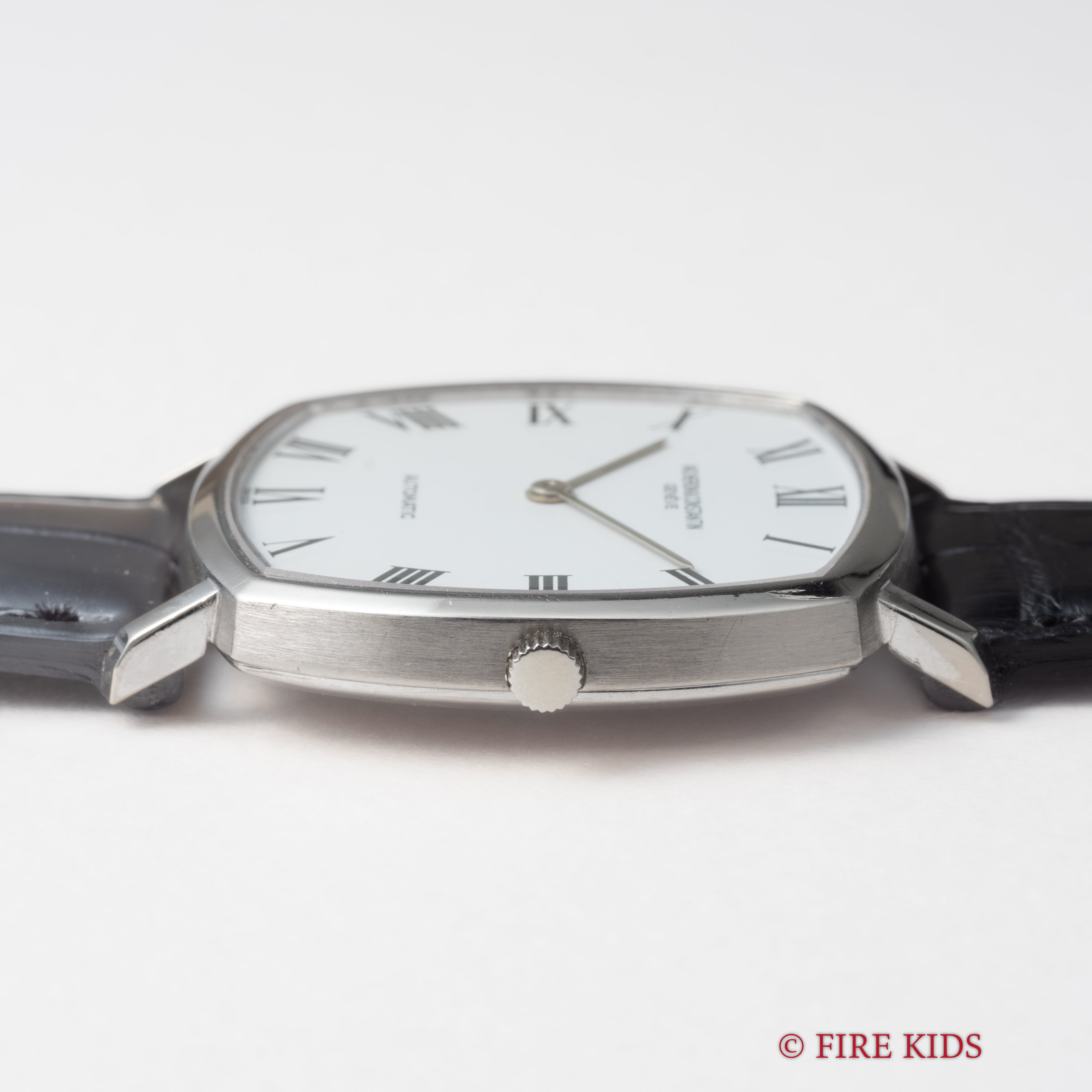 ヴァシュロン・コンスタンタン スクエアケース 1970年代製 18金無垢ホワイトゴールド 自動巻 Cal.1120