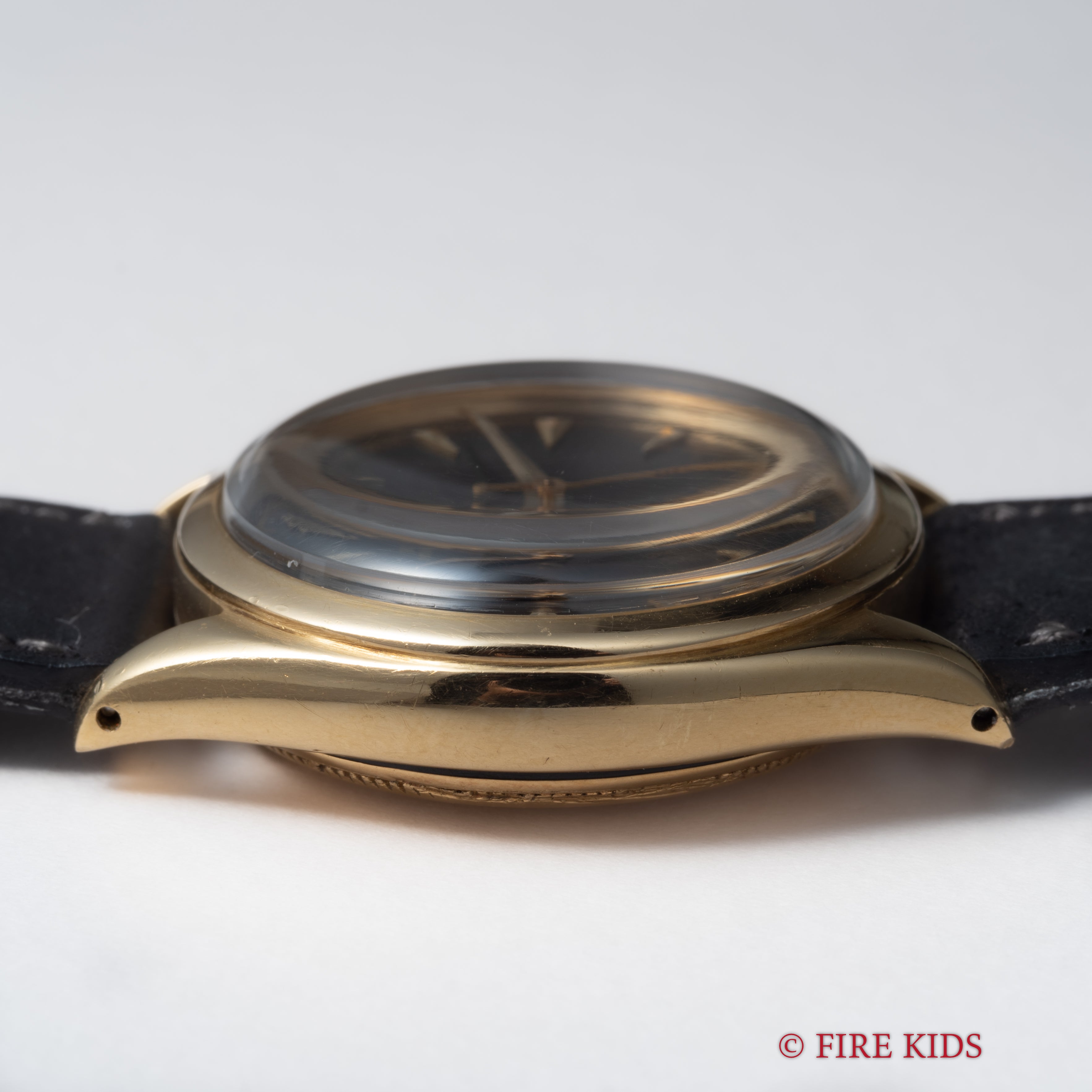 ロレックス Ref.6084 1953年製 セミバブルバック 18金イエローゴールド ブラックダイヤル スーパーオイスター