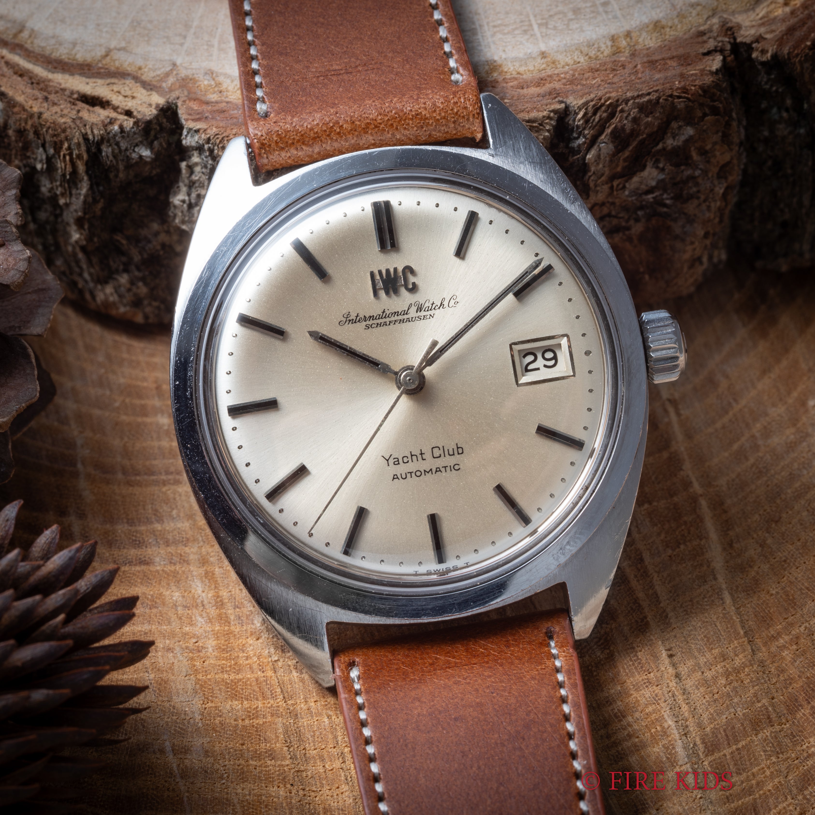 IWC ヨットクラブ 1969年製 シルバーダイヤル ペラトン式自動巻き Ref.R811 Cal.8541B