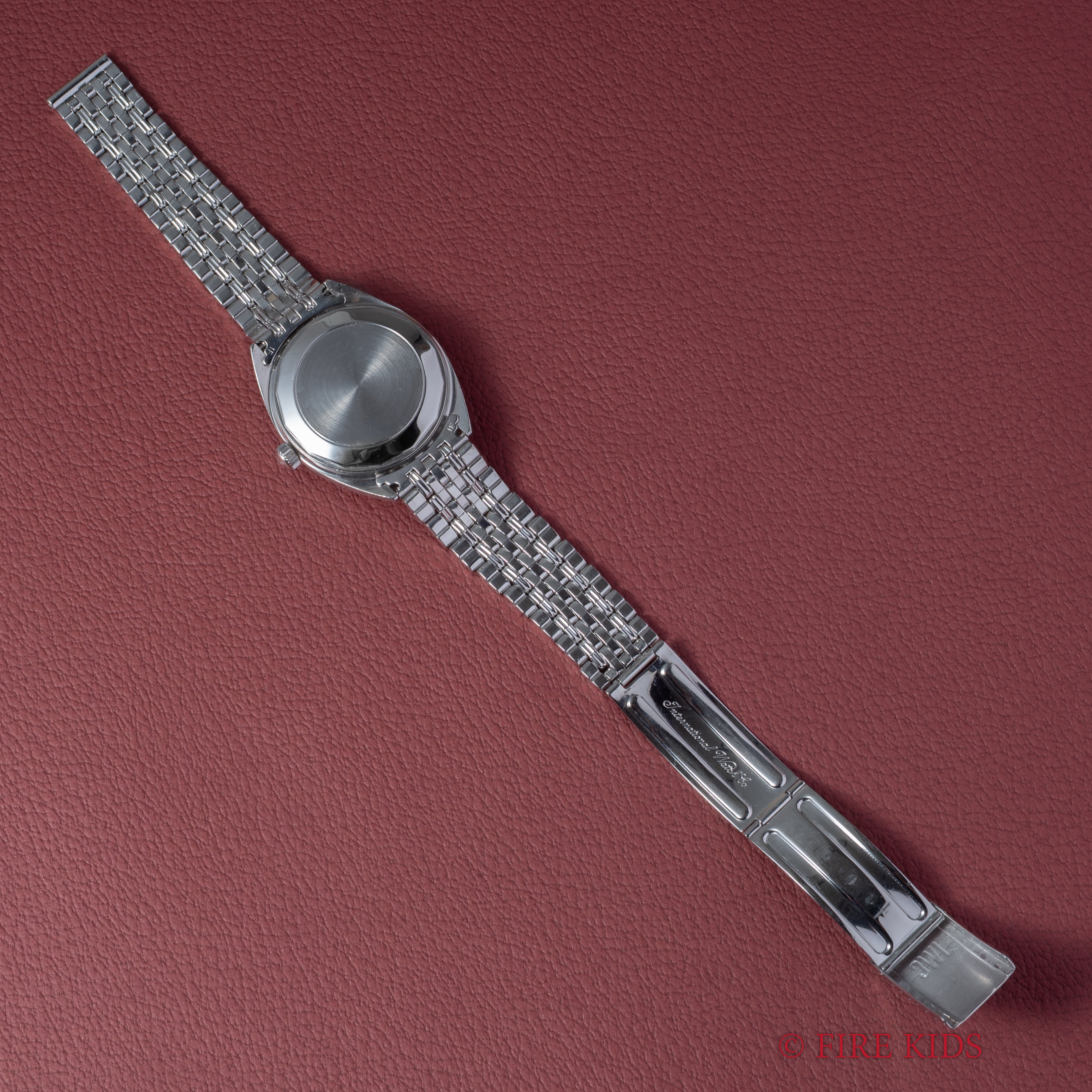 IWC ヨットクラブ 1968年製 ブルーダイヤル Cal.8541 ペラトン式自動巻き 純正ジュビリーブレス