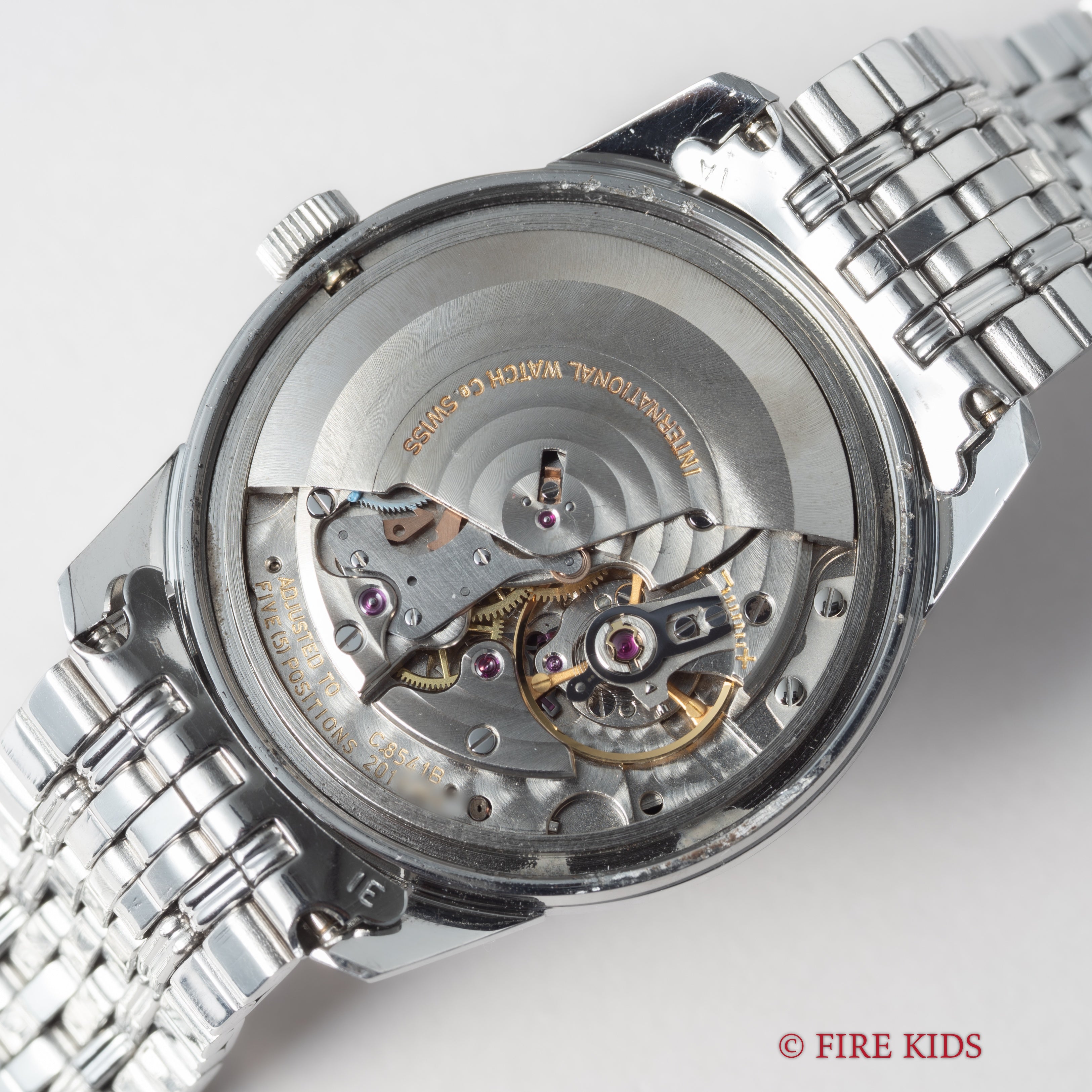 IWC 1970年製（昭和45年製） グレー文字盤ラウンドケース 自動巻き R810AD Cal.8541 純正ステンレスブレス